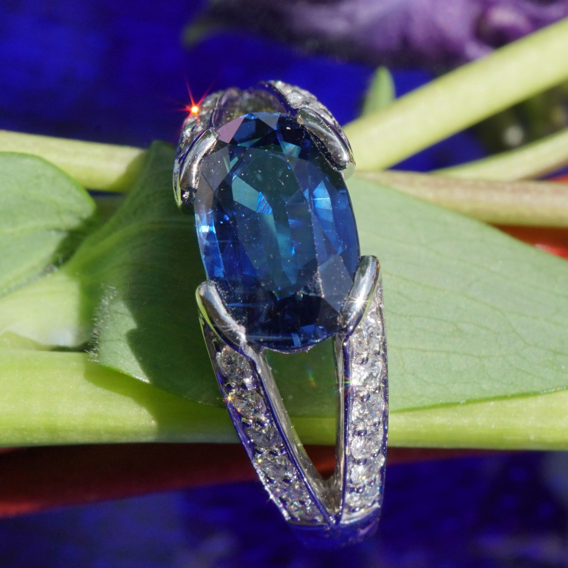 Saphir Diamant Ring 2.88 ct 0.55 ct BLUE MOOD W / SI 900er Platin
