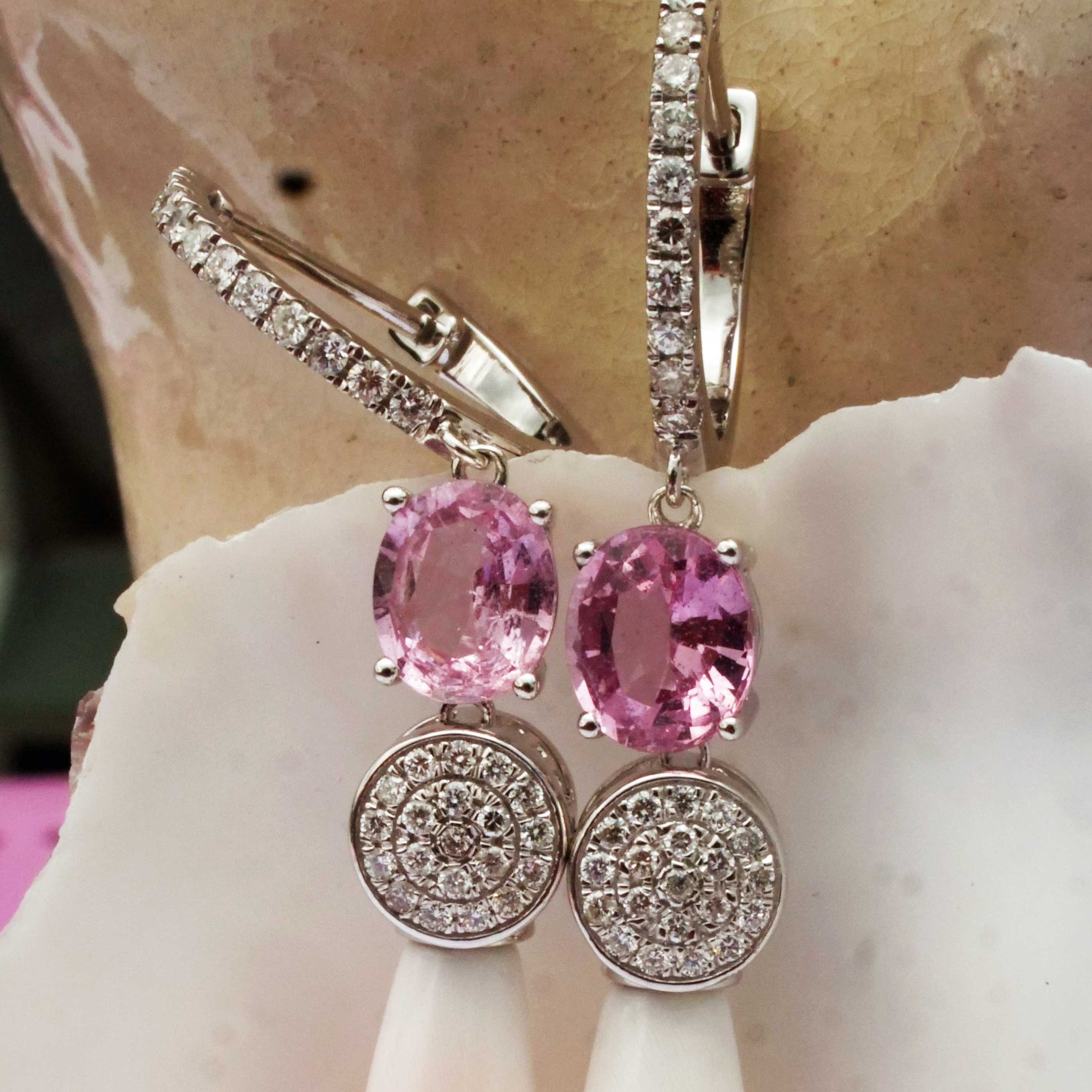 Spinel Brilliant Mother of Pearl Earrings 750 White Gold 0.47 ct TW VS Mine Tajikistan 2.15 ct Great Pink