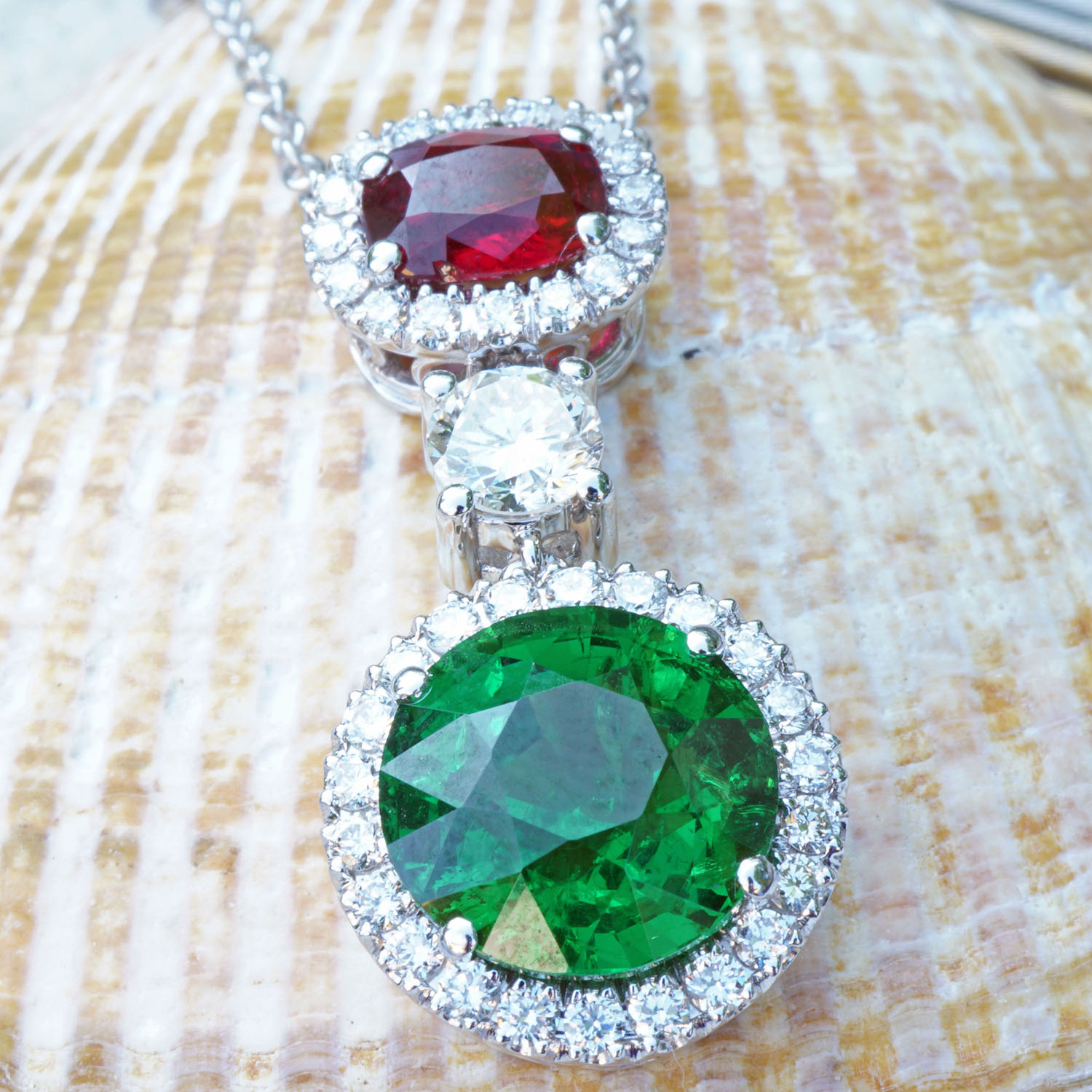 How can you recognise high-quality and valuable gemstones?