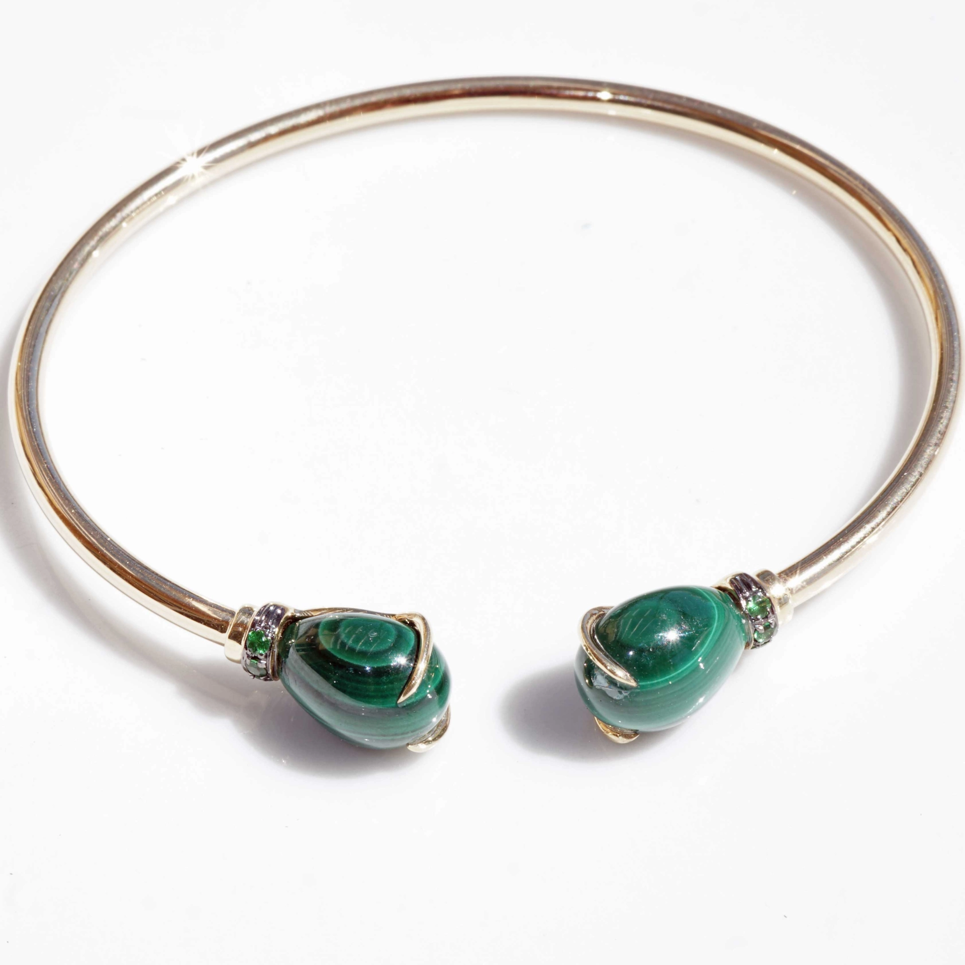 Malachite Tsavorithe Bracelet 18 kt Yellowgold 7 ct ...very nice and elegant!