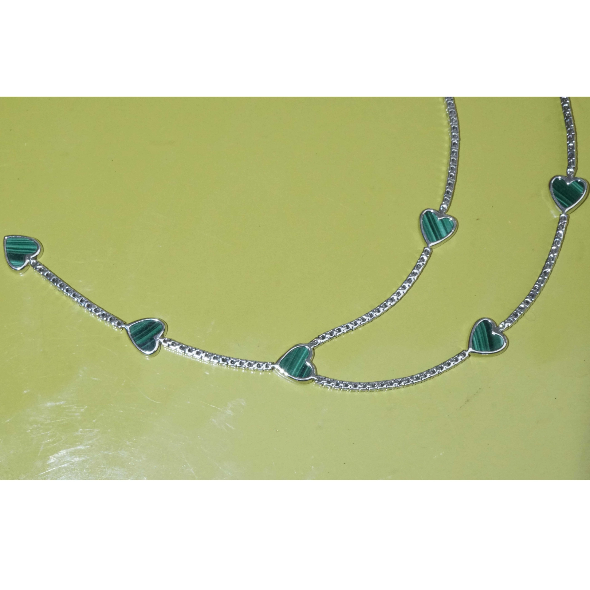 Malachite Brilliant Y-Necklace 18 kt White Gold 3.20 ct...what a elegant Design
