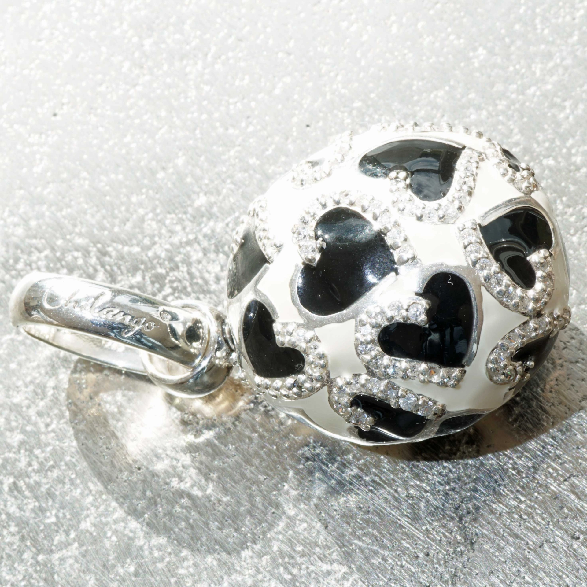 Chilango Pendant Faberge Style Heart Black / White 925 Silver Enamel