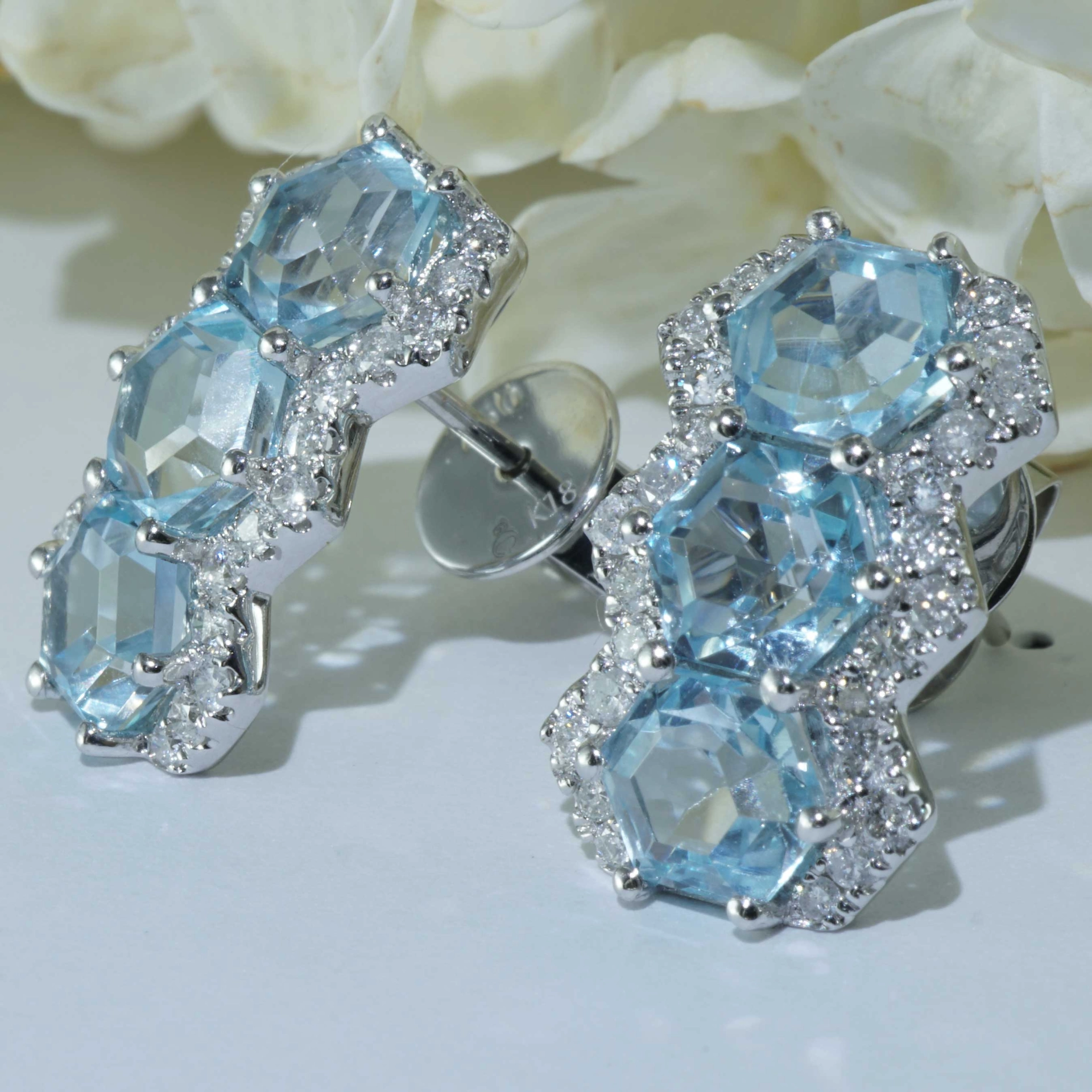 Hexagonal Cut Blue Topaz Earrings 18 kt White Gold with Diamonds