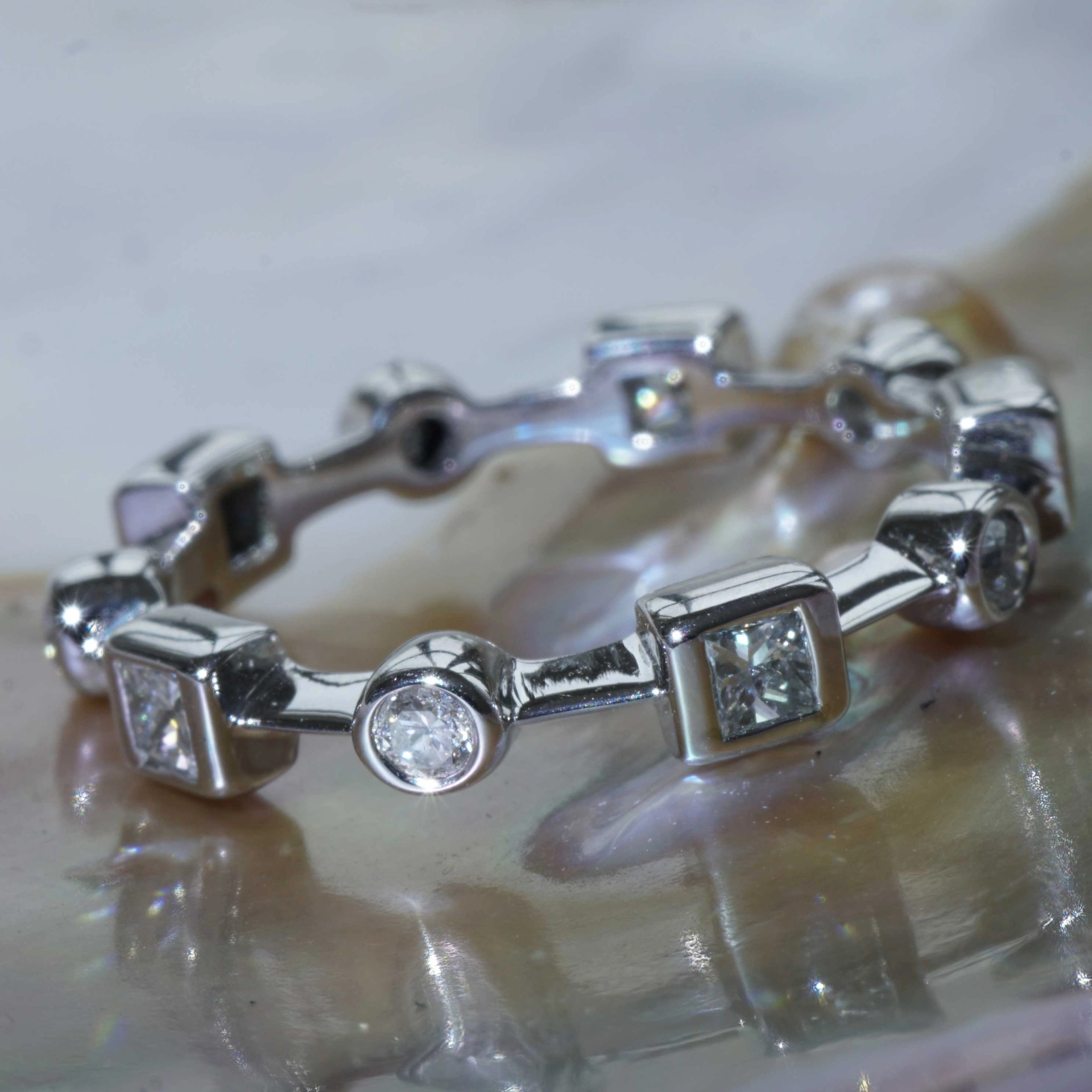 Brilliant Diamond Ring 18 kt White Gold 0.85 ct TW VS ....Top Design
