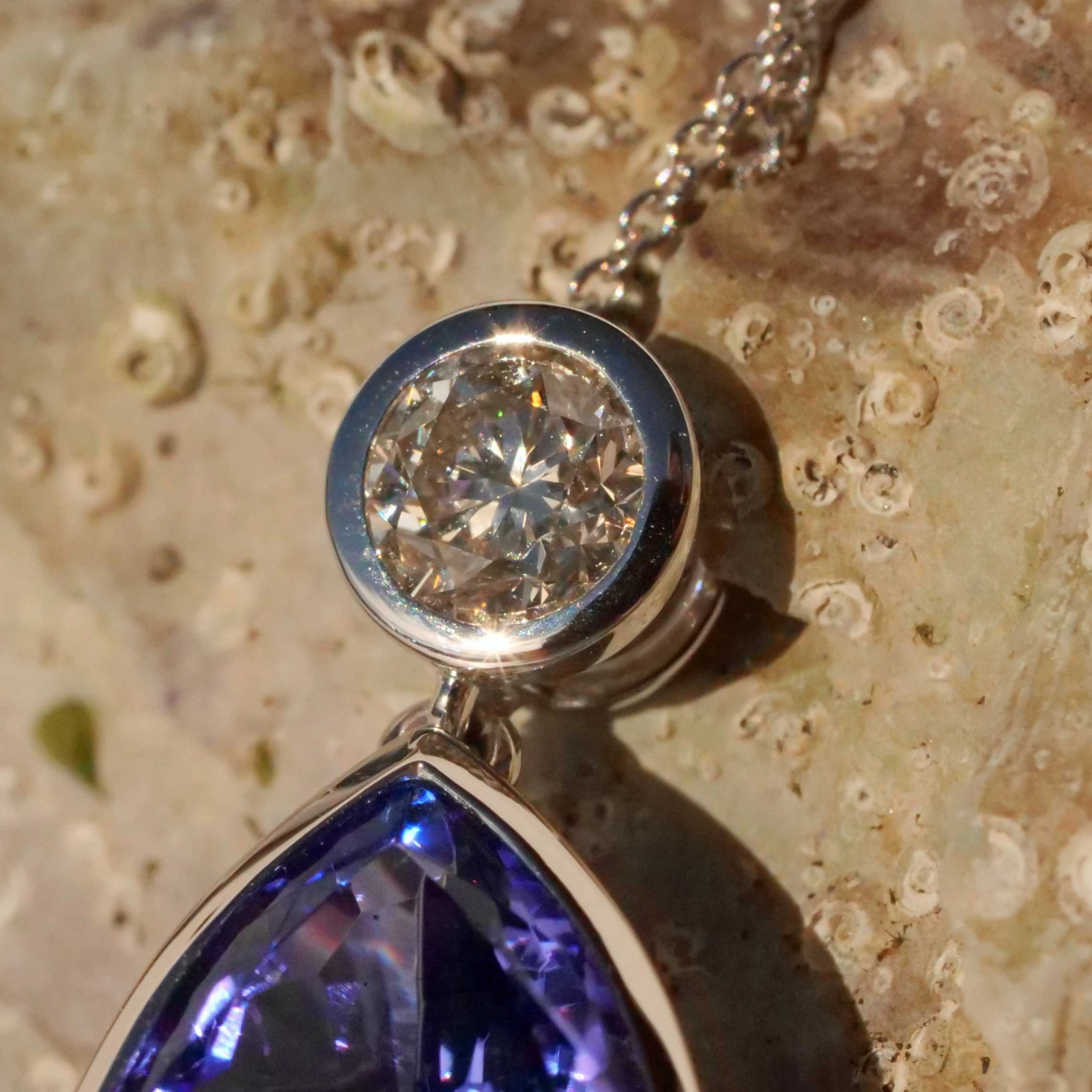 Tanzanite Pendant with Diamonds....Luxury Mood 18 kt White Gold GIA Certificate