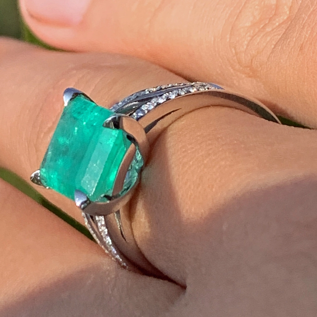 Smaragd Brillant Ring 750er Weissgold 7.82 ct 0.21 ct designed in Valenza
