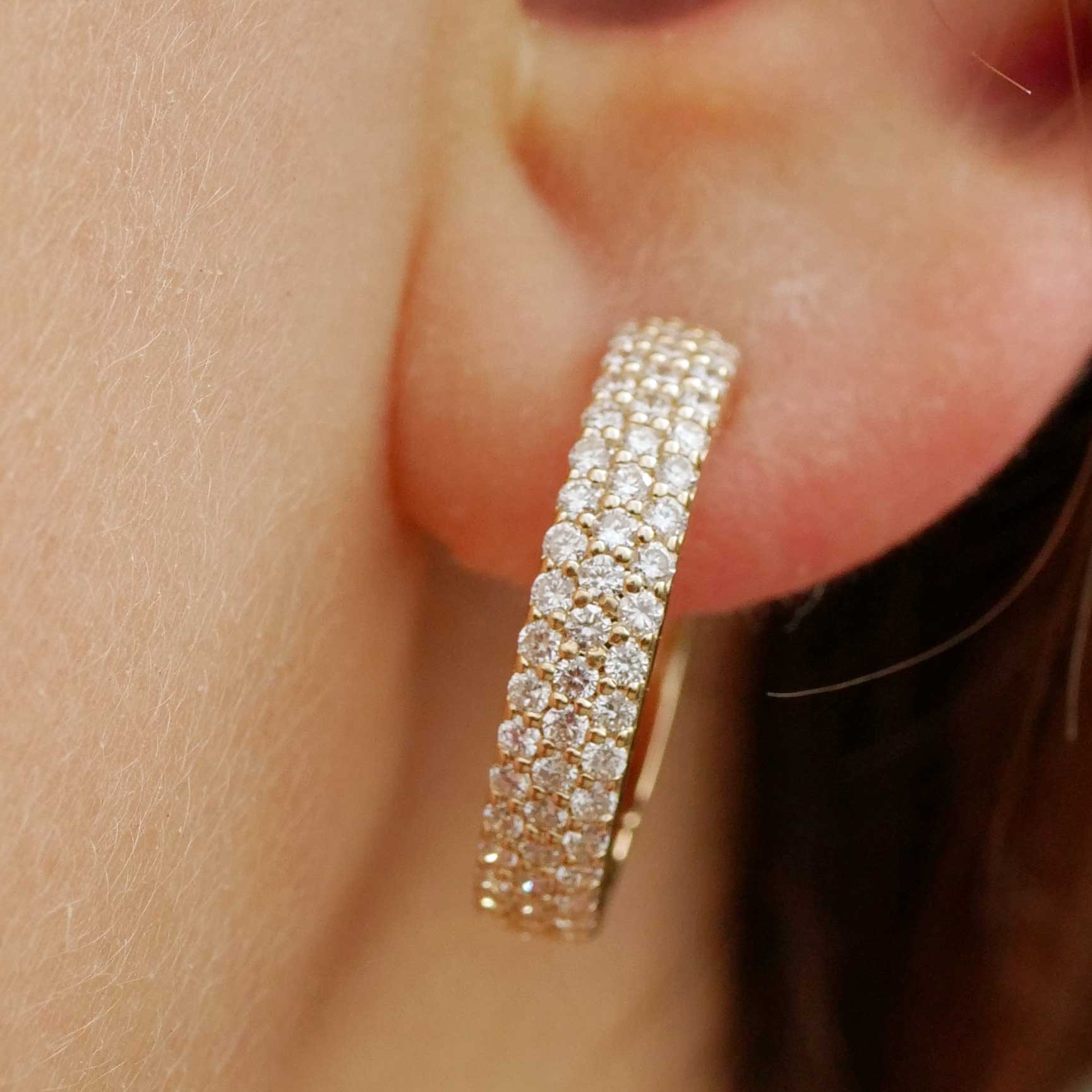 Brilliant folding hoop earrings 1.39 ct TW VS laboratory diamonds in 585 yellow gold.... for a fraction of the price of a natural diamond