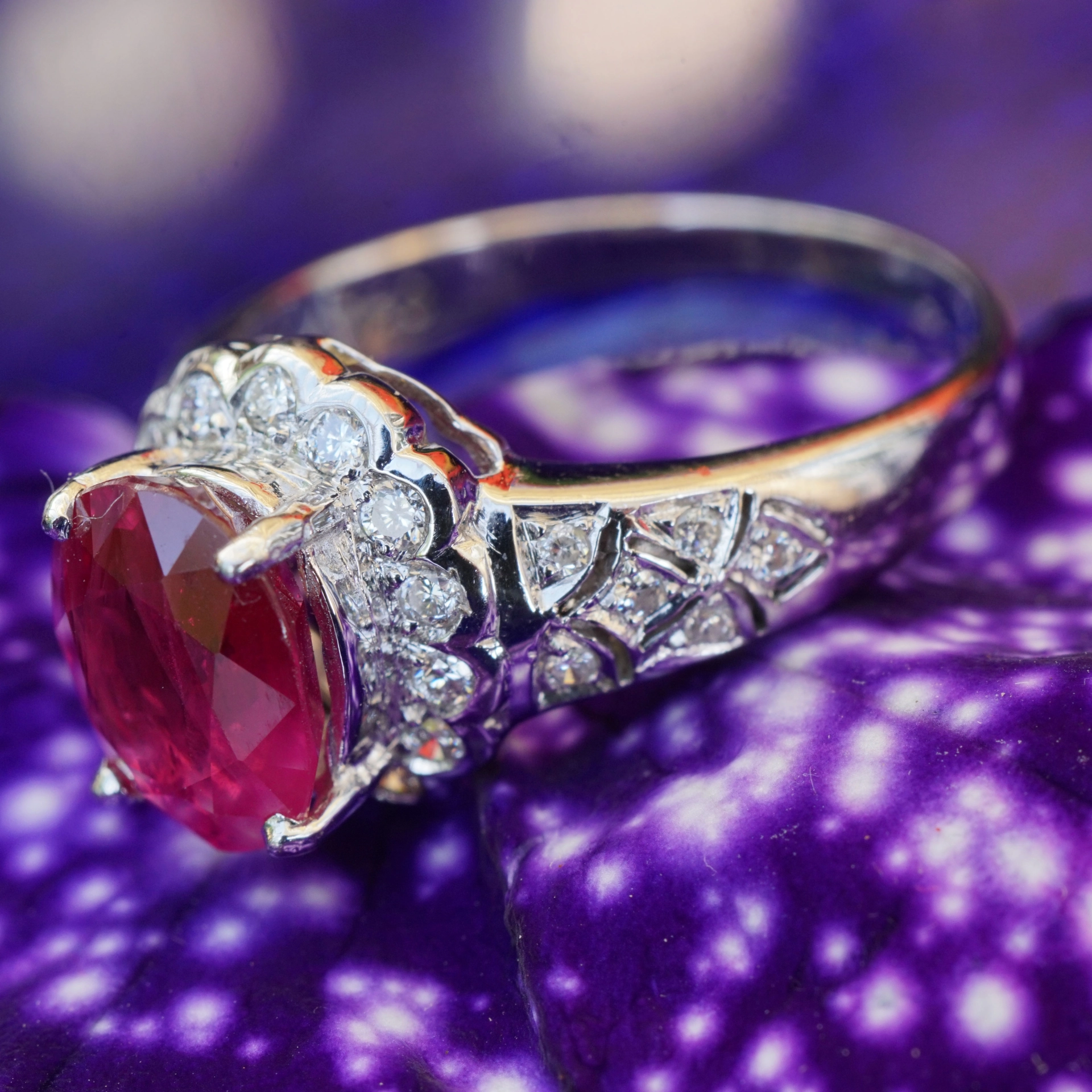 Elegant Ruby Brilliant Ring 18 kt White Gold....What a great Present