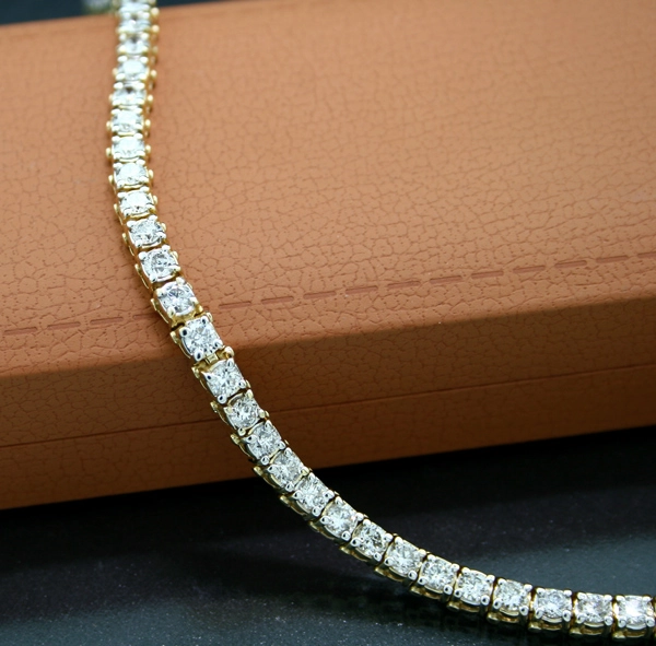 Brillant-Armband, 6.0 carat, 585er-Gold,