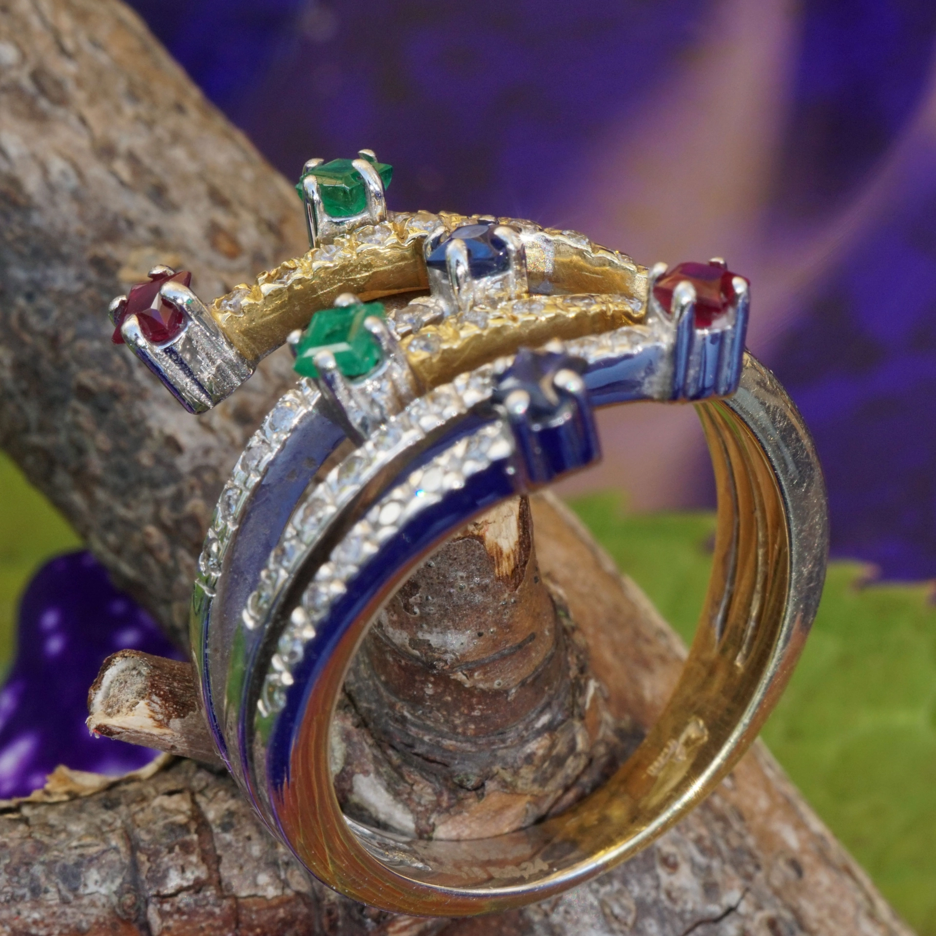 Tricolor Farbstein Brillant Ring 750er Gold 0.36 ct Vollschliffbrillanten Smaragd Rubin Saphir