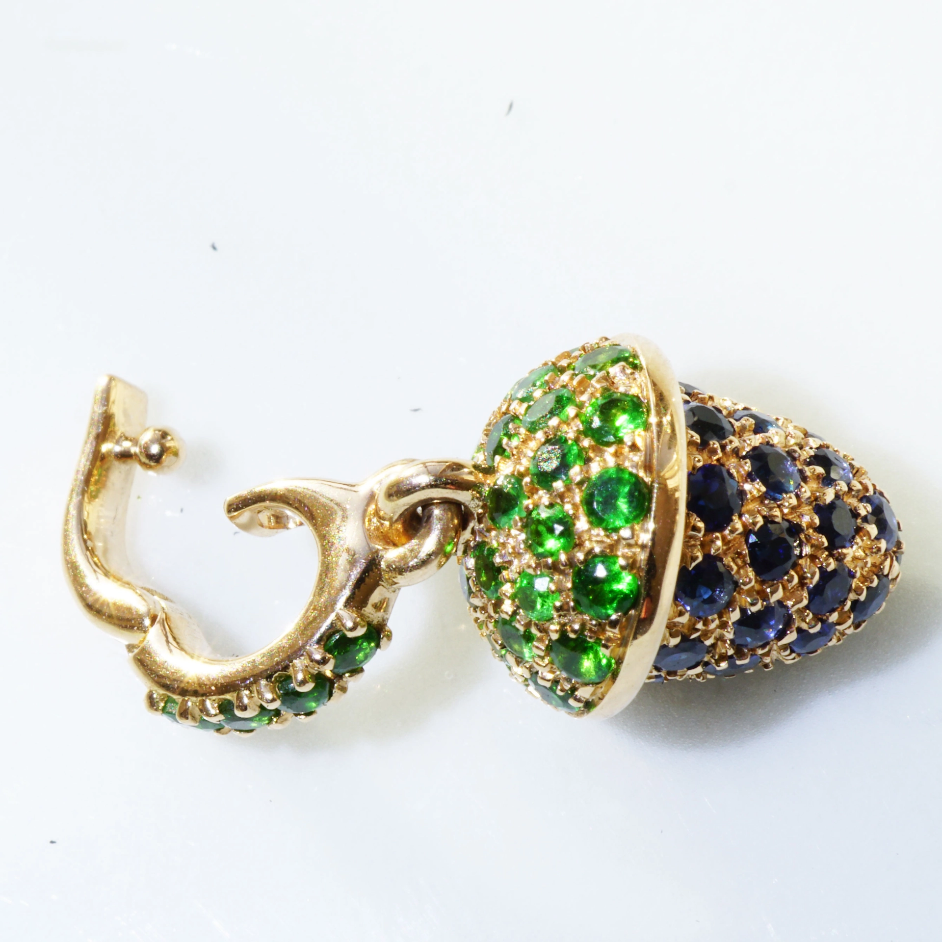Tsavorithe Saphire Drop Pendant 18 kt Rosegold.......sooo cute