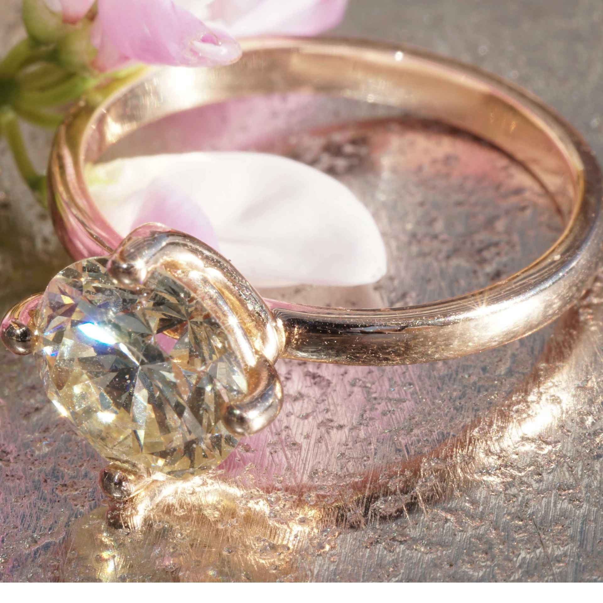 Solitaire Brilliant Ring 18 kt Rose Gold 1.81 ct M / SI...makes your heart beat faster
