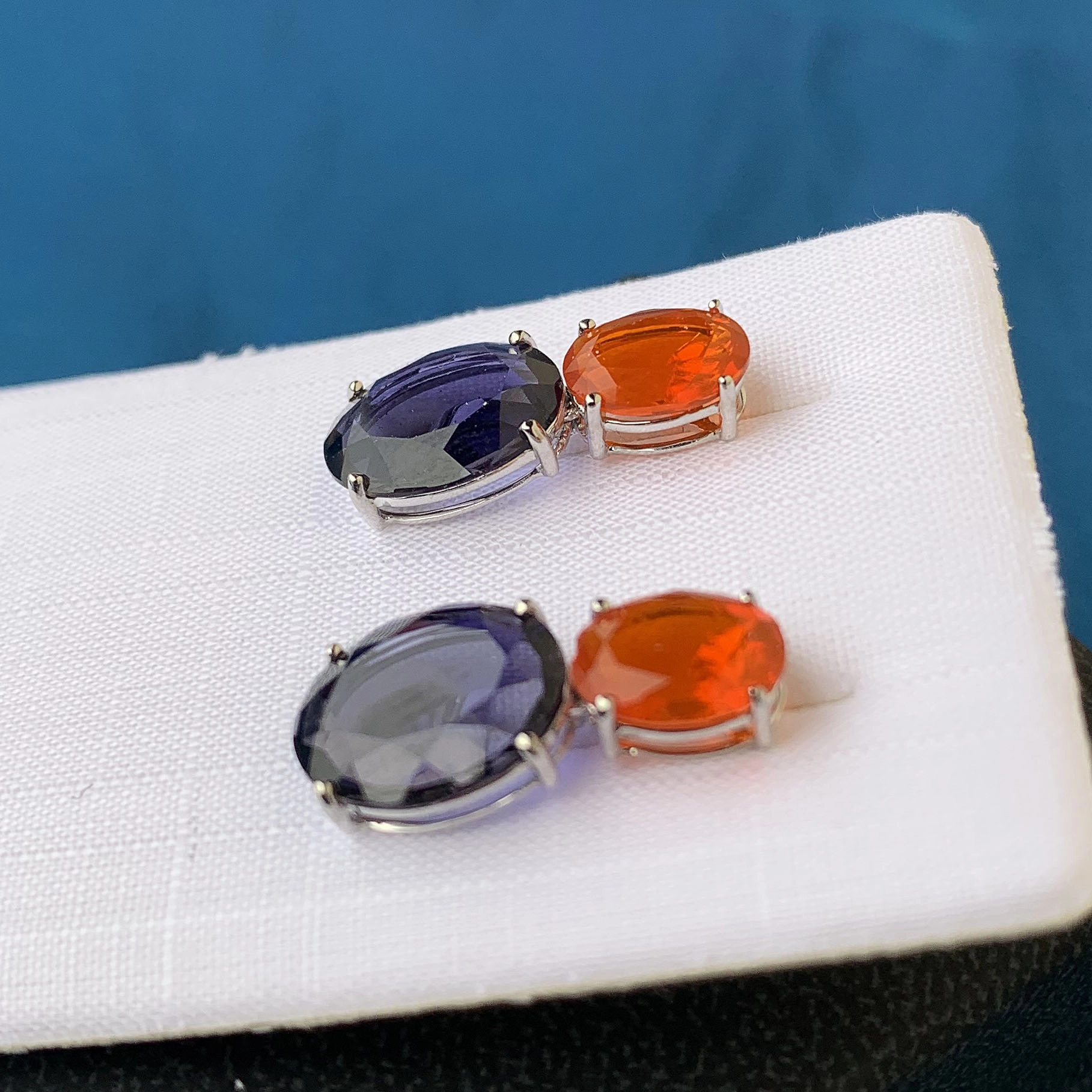 Iolith Fireopal Earsticks 18 kt Whitegold...what a kind of Color Mix