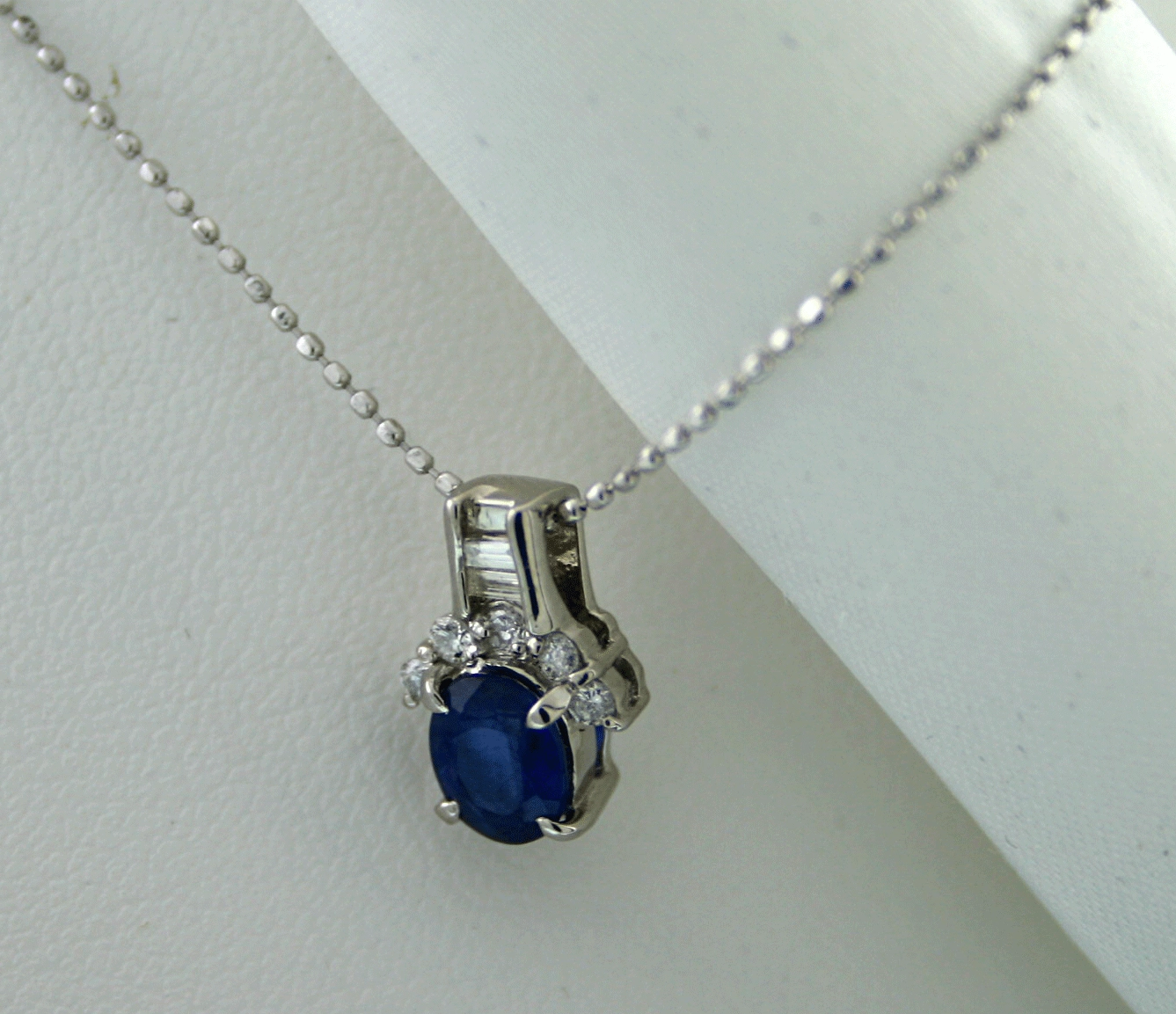 Saphir Brillant Anhänger mit Kette 850er Platin