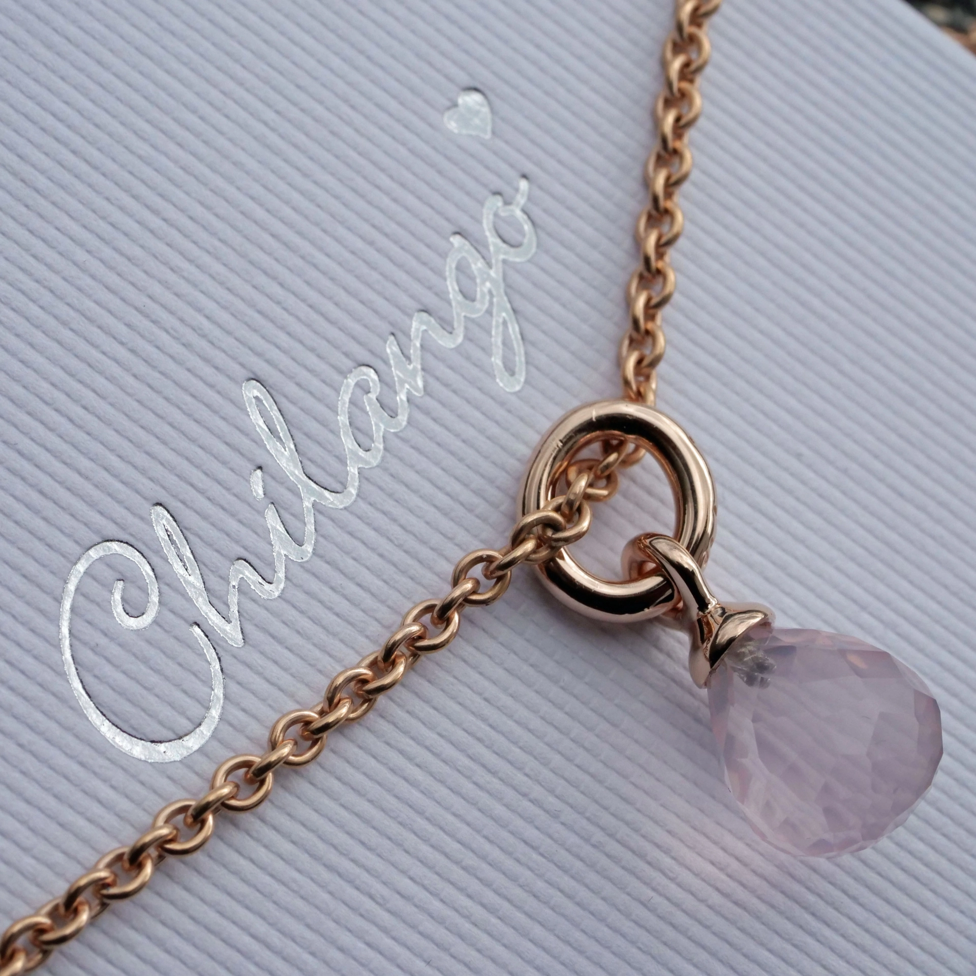 Rose Quartz Pendant Pample Star from the lifestyle Jewelery Manufacturer Chilango
