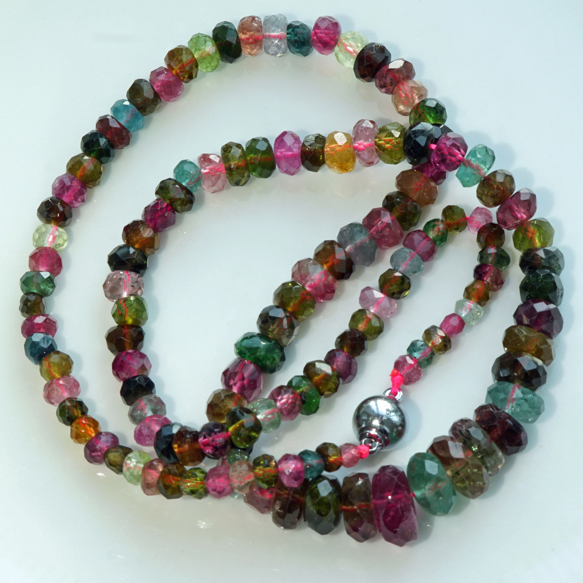 Tourmalin Necklace..huge Seizes...total 200ct...multicolor