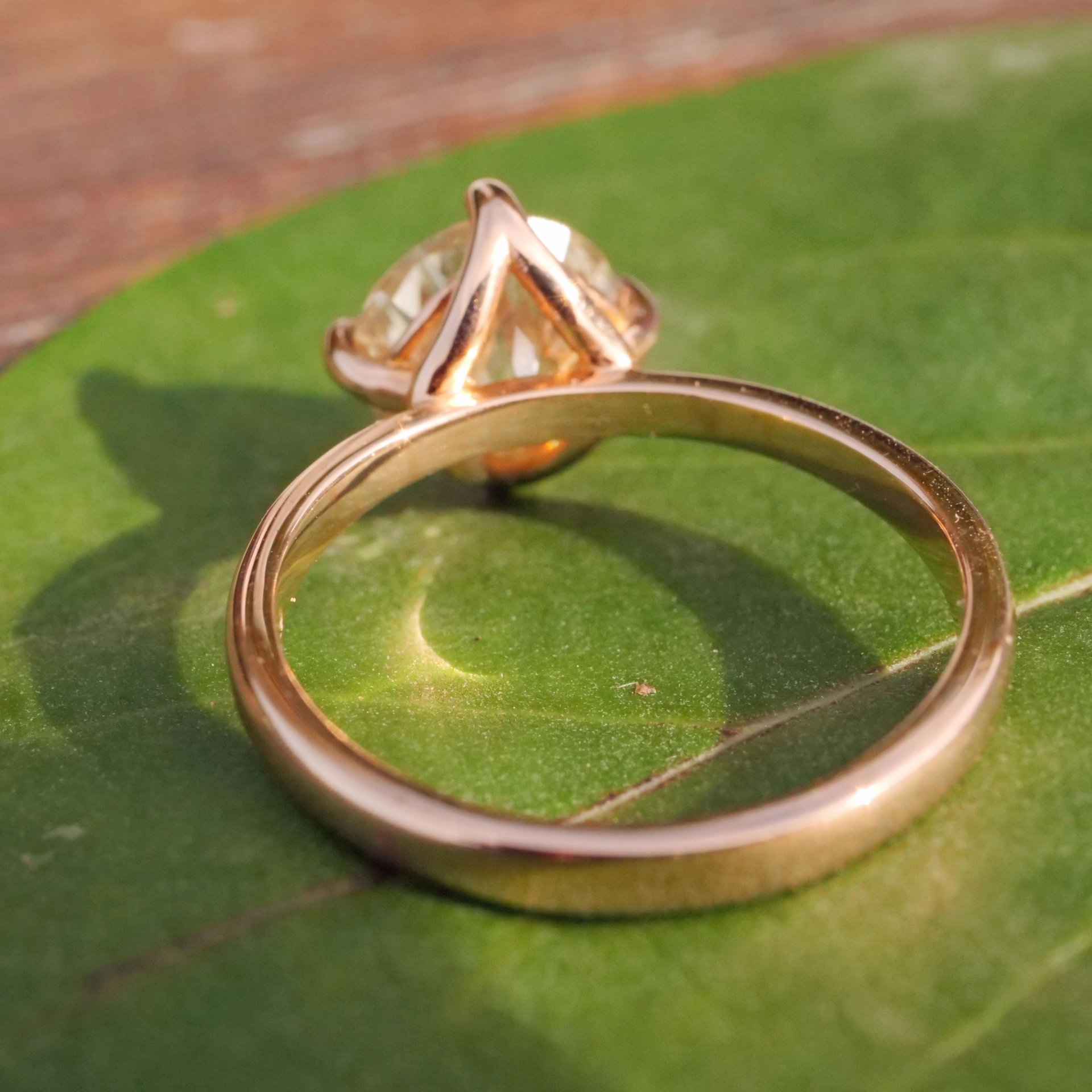 Solitaire Brilliant Ring 18 kt Rose Gold 1.81 ct M / SI...makes your heart beat faster