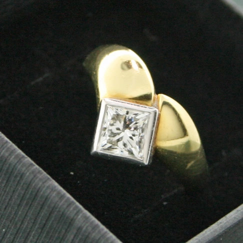 Diamant-Ring, 585er-Gold, Prinzess-Diamant, 0.95 ct, TW-W / VVS-VS
