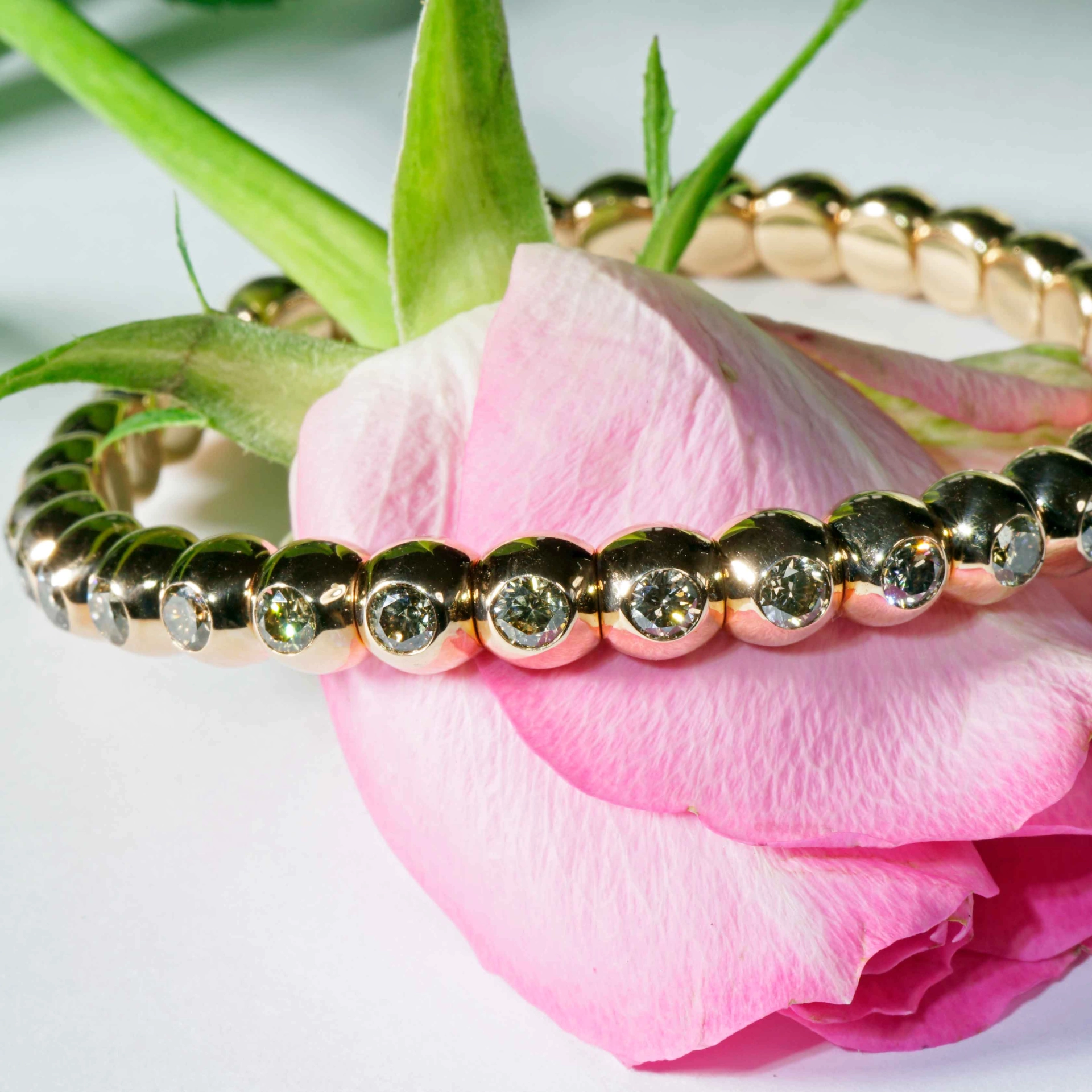 Flexi Brilliant Bracelet from Silhouette Jewelry Balloon 6.48 ct Brown SI 750 Rosegold