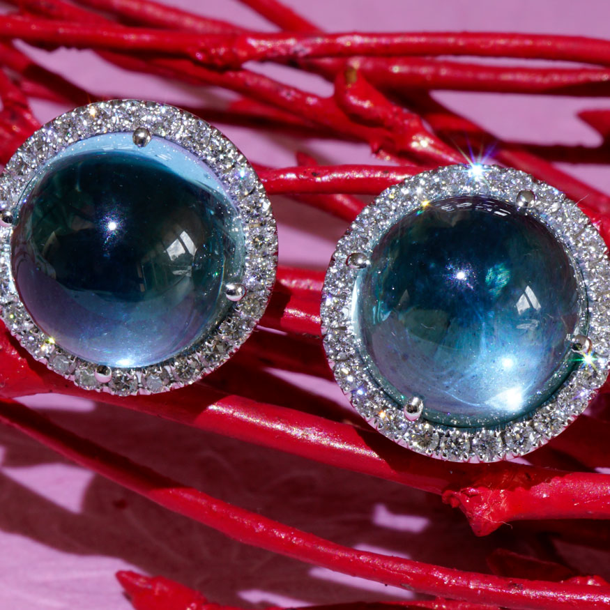 Bluetopas Brilliant Earstuds..deepblue Bubble...18 kt Whitegold....magical World