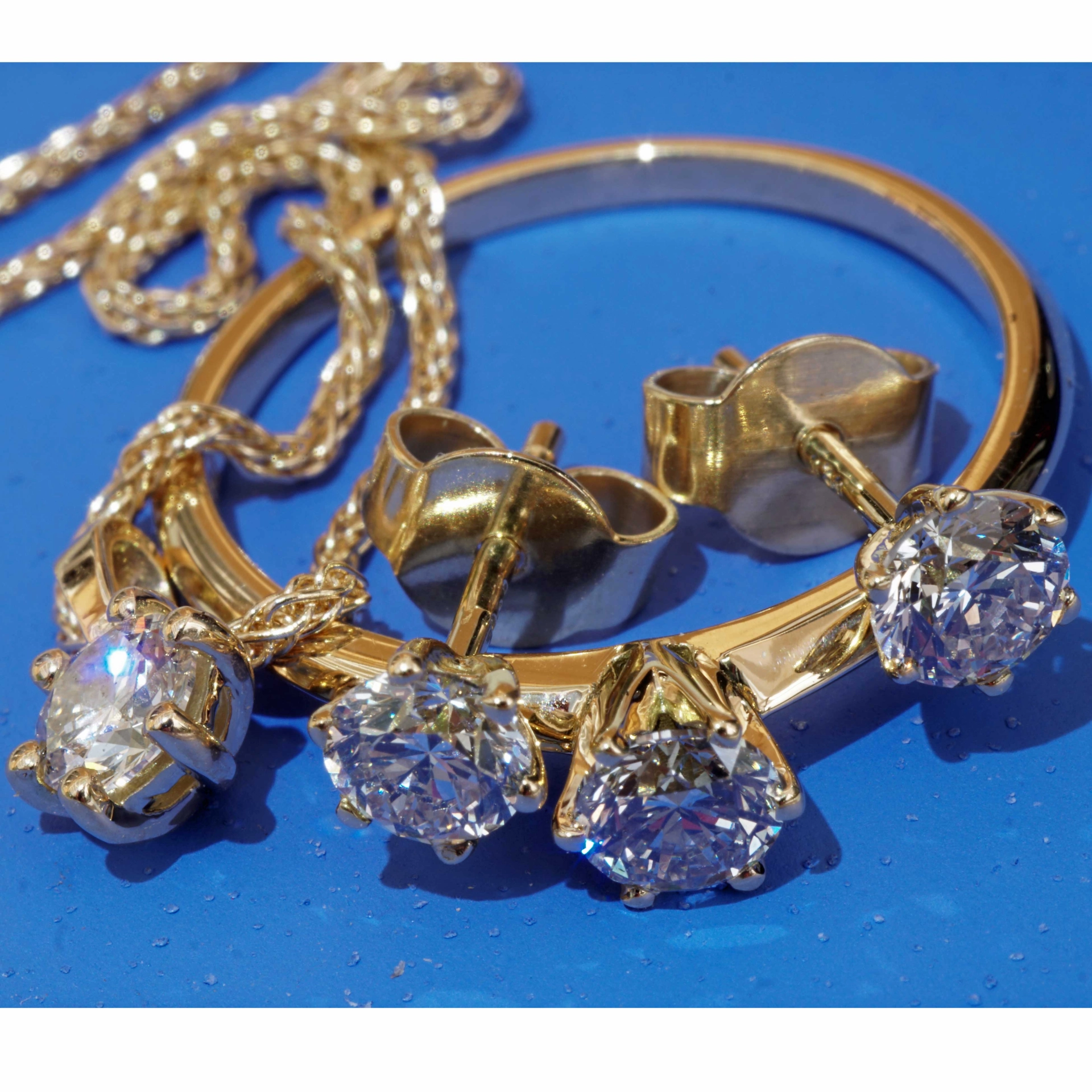 Brilliant Pendant Ring Earstuds 18 kt Yellowgold total 1.20 ct VS Silhouette Schmuck