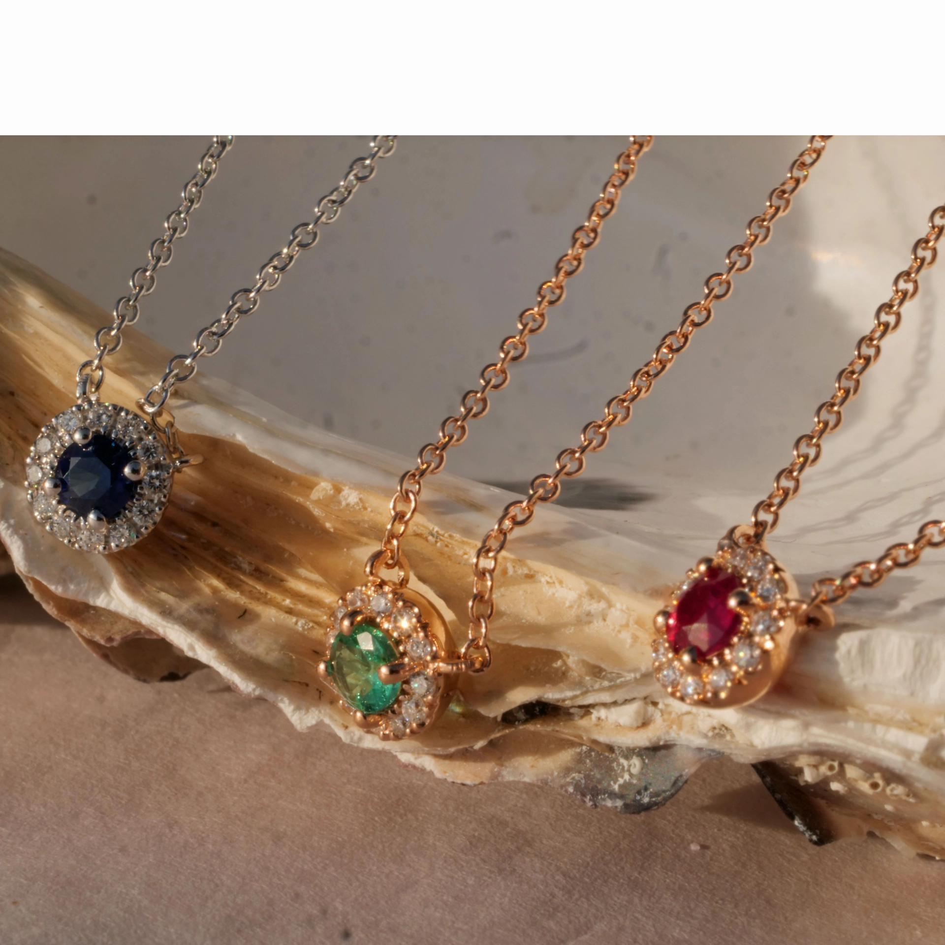 Emerald Brilliant Necklace 18 kt Rose Gold..the sweetest petit Necklace