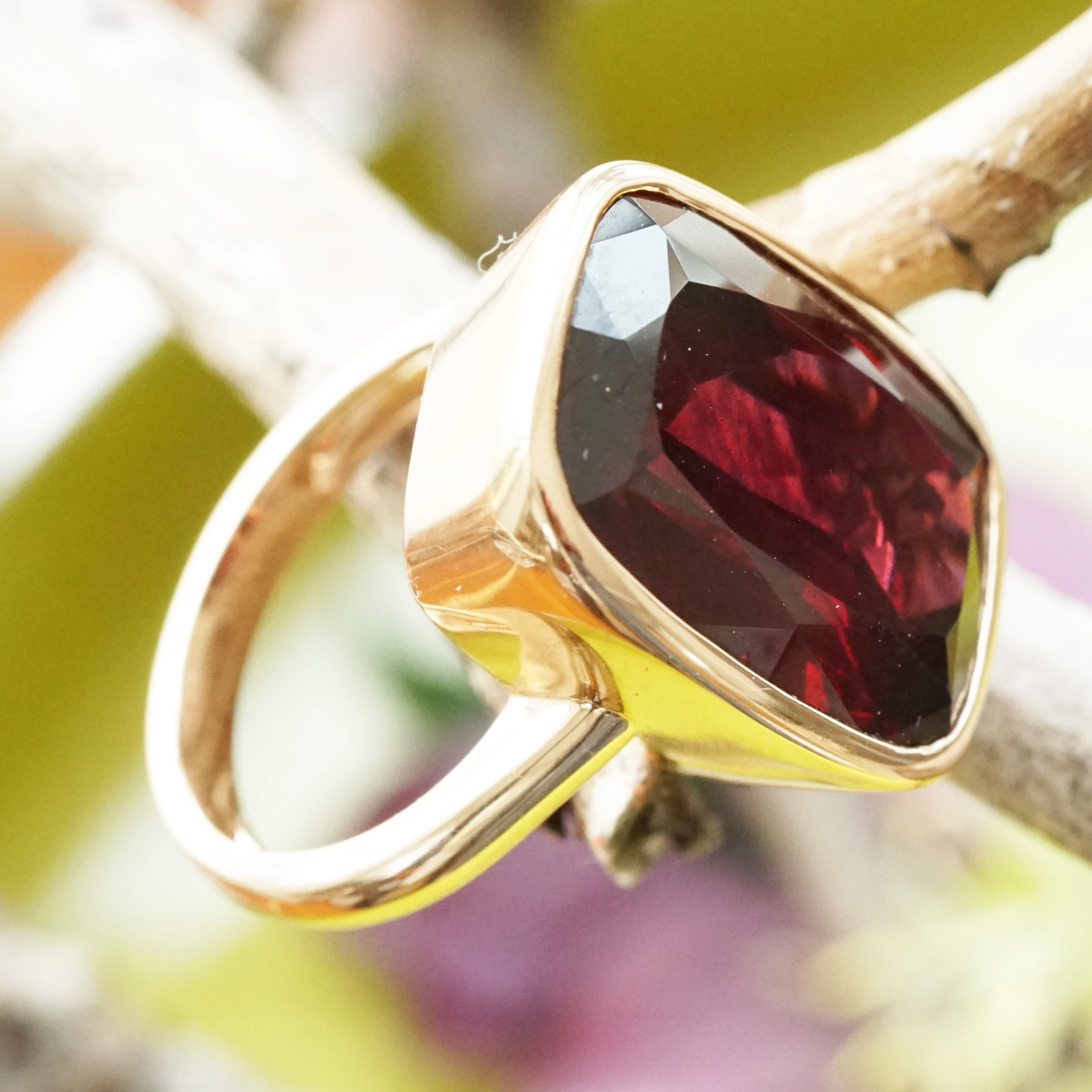 Rhodolith Granat Ring 19.70 ct tiefrot tolle Qualität AAA+ 20 x 15,5 mm 750er Rosegold