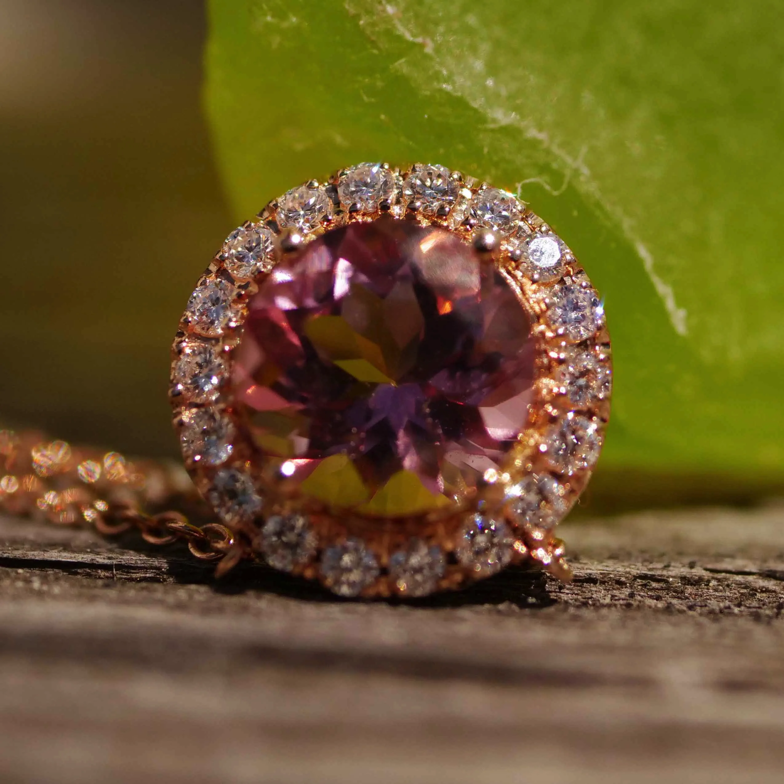 Tourmaline Brilliant Necklace 750 Rose Gold... Pink to fall in love with.... an eye-catcher and mood maker