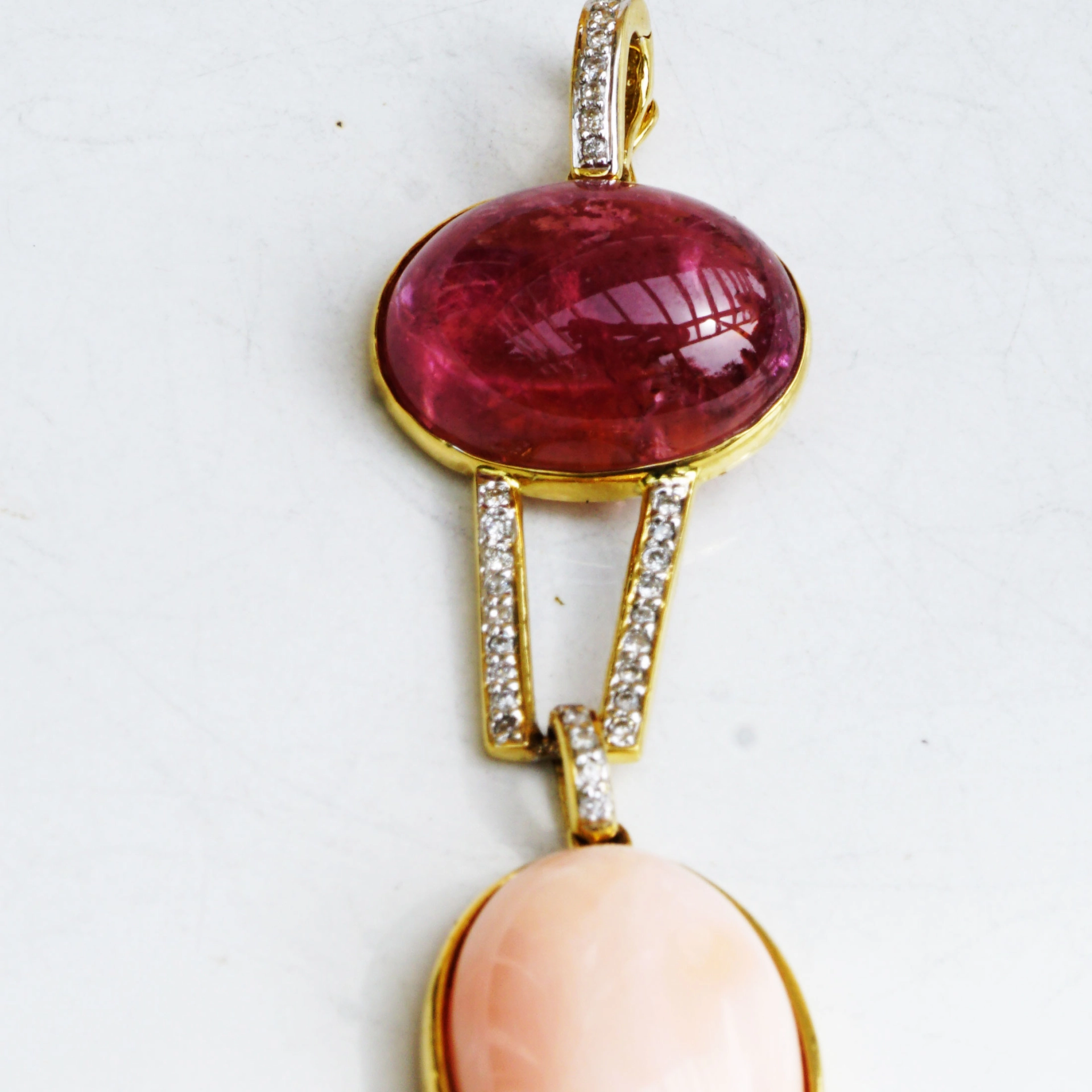 Tourmalin Coral Diamond Pendant with Clip 18 kt Gold ideal for Pear Necklaces