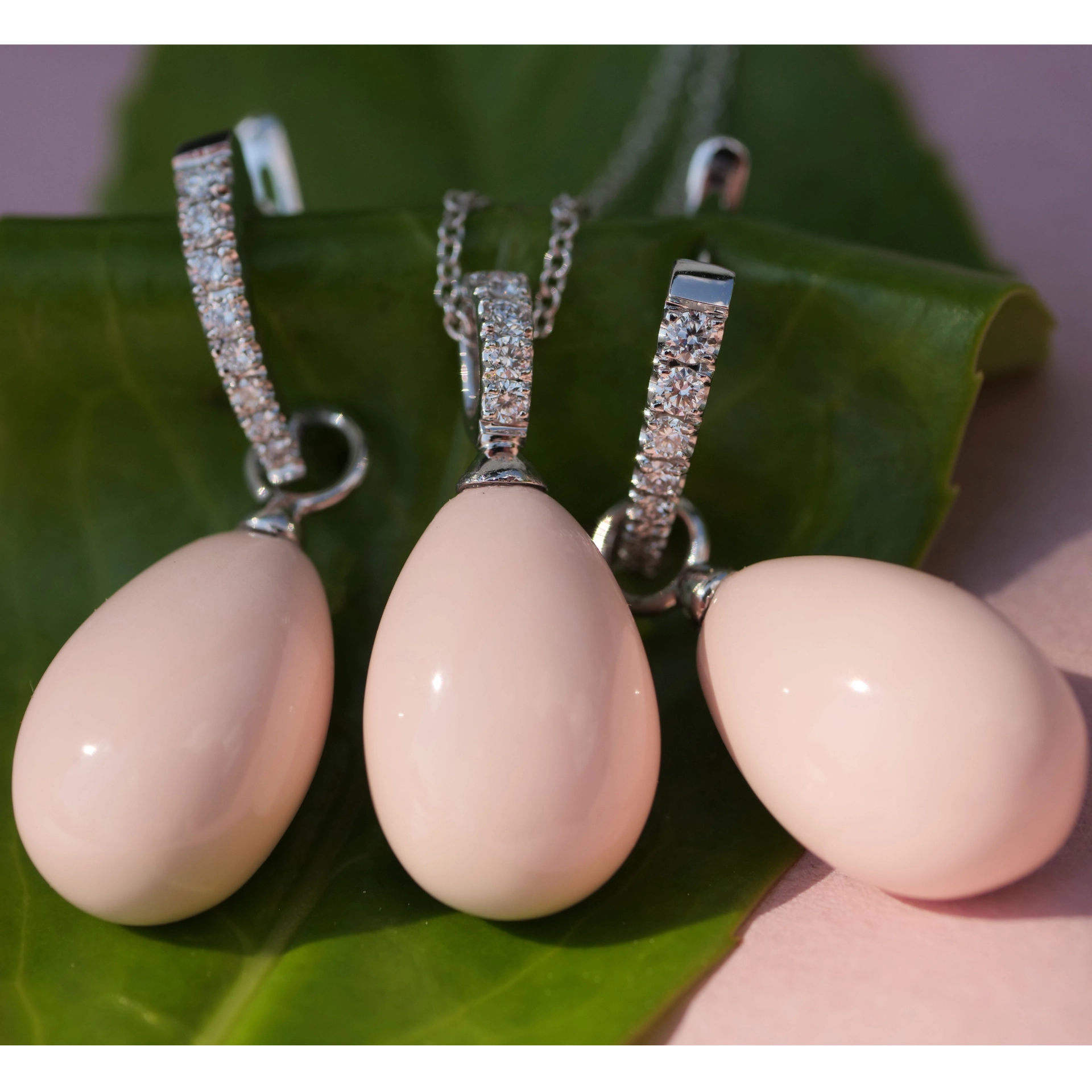 Fine Angel Skin Drop Brilliant Earrings 18 kt White Gold...sooo elegant