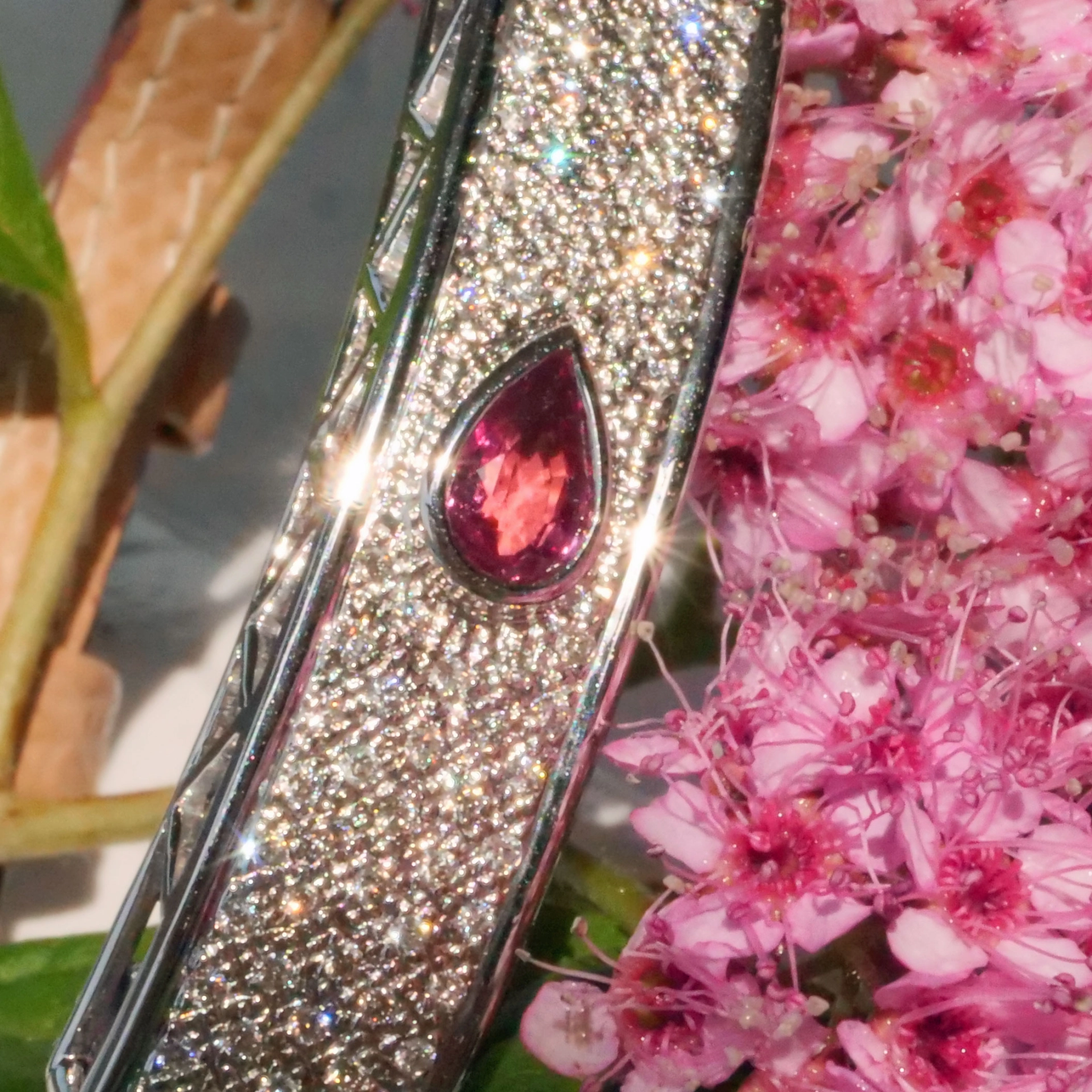 Unheated Padparadscha Saphire Brilliant Bracelet 18 kt White Gold GRS Certifikate...for Connoisseurs