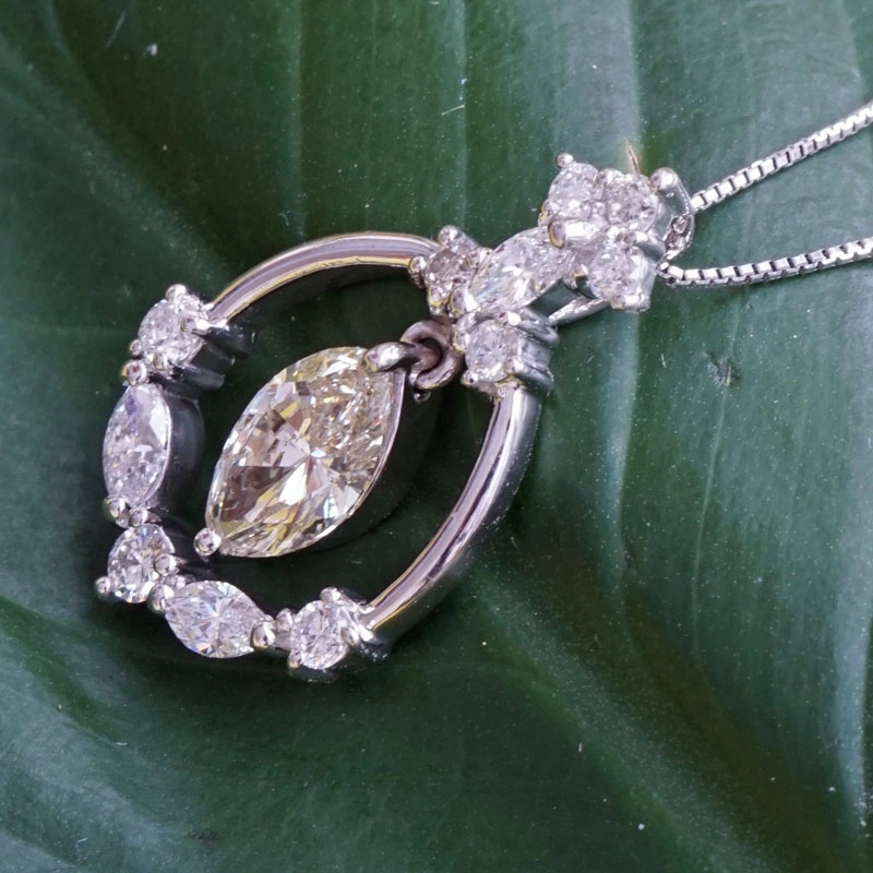 Brillant-Diamant-Anhänger-Kette-900er-Platin-0.83 ct-0.54 ct