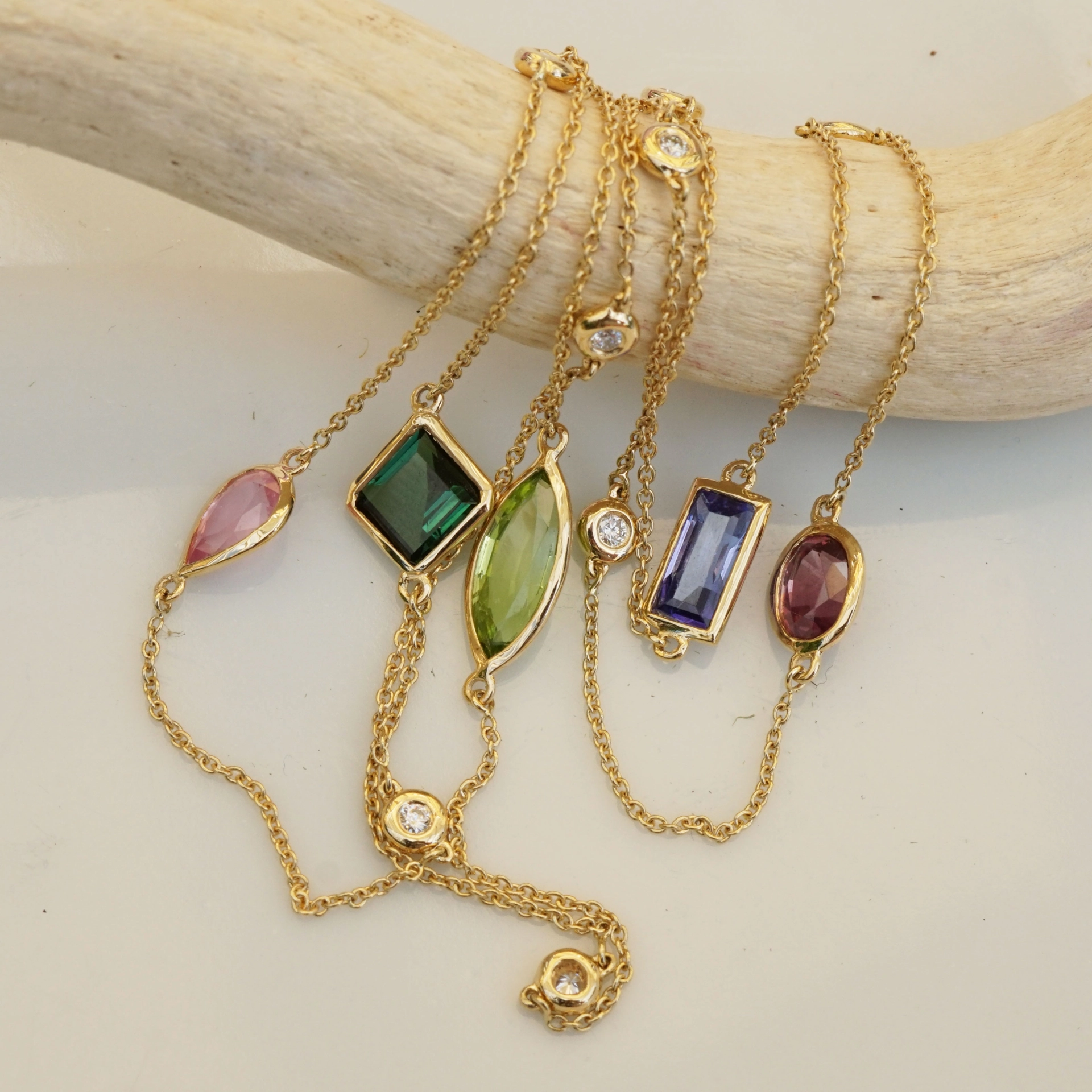 Collier Edelsteine Brillanten 750er Gold CONFETTI COLORS MIX 60 cm V1