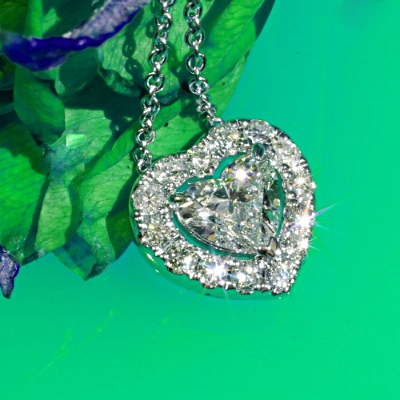 Necklace with Heart full cut brilliant approx. 0.90 ct, H (white) / SI2  GIA report 18 kt White Gold