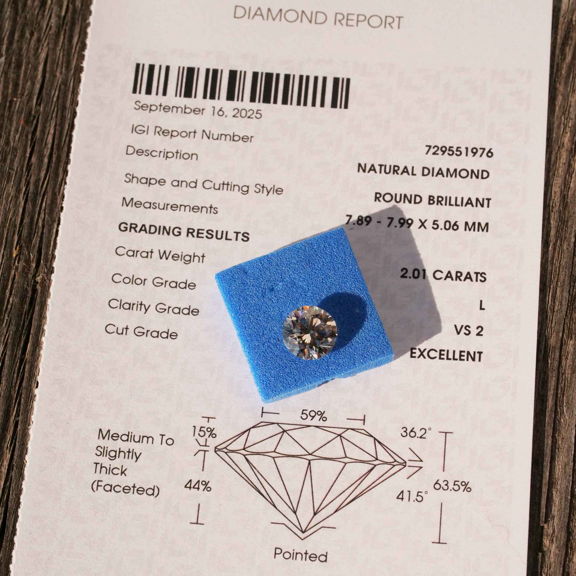 2.01 ct Brilliant Diamond Color L Clarity VS2 Cut Excellent IGI Expertise 7.89 - 7.99 x 5.06 mm