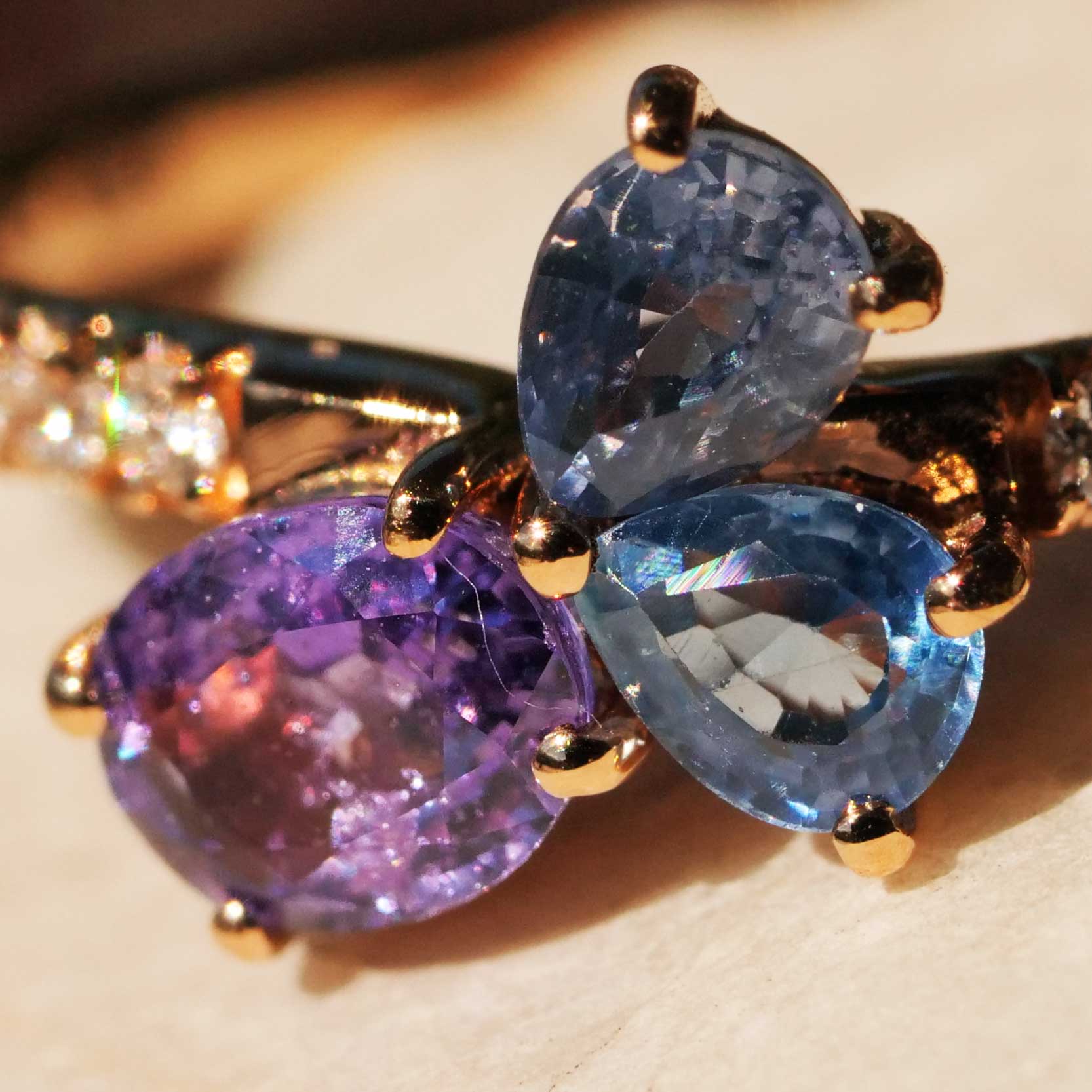 Cool colored stone jewelry I sapphire brilliant ring in 750 rose gold 0.95 ct 0.17 ct TW VS made in Italy