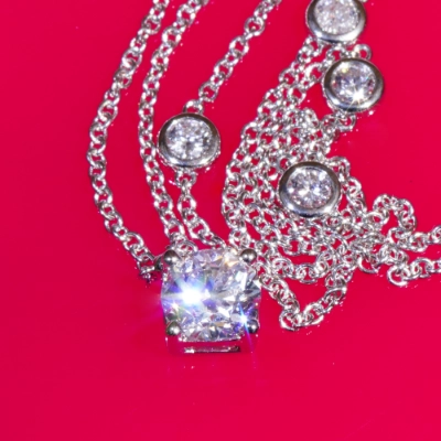 Round full cut brilliant approx. 0.60 ct D (very fine white) / SI2 (small inclusions) with GIA report