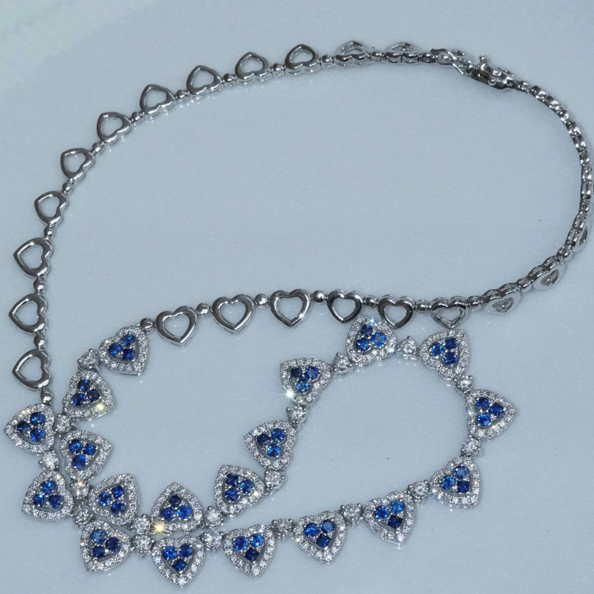 Brilliant Saphire Necklace 4.40 ct  3 ct ......so many Hearts 18 White Gold