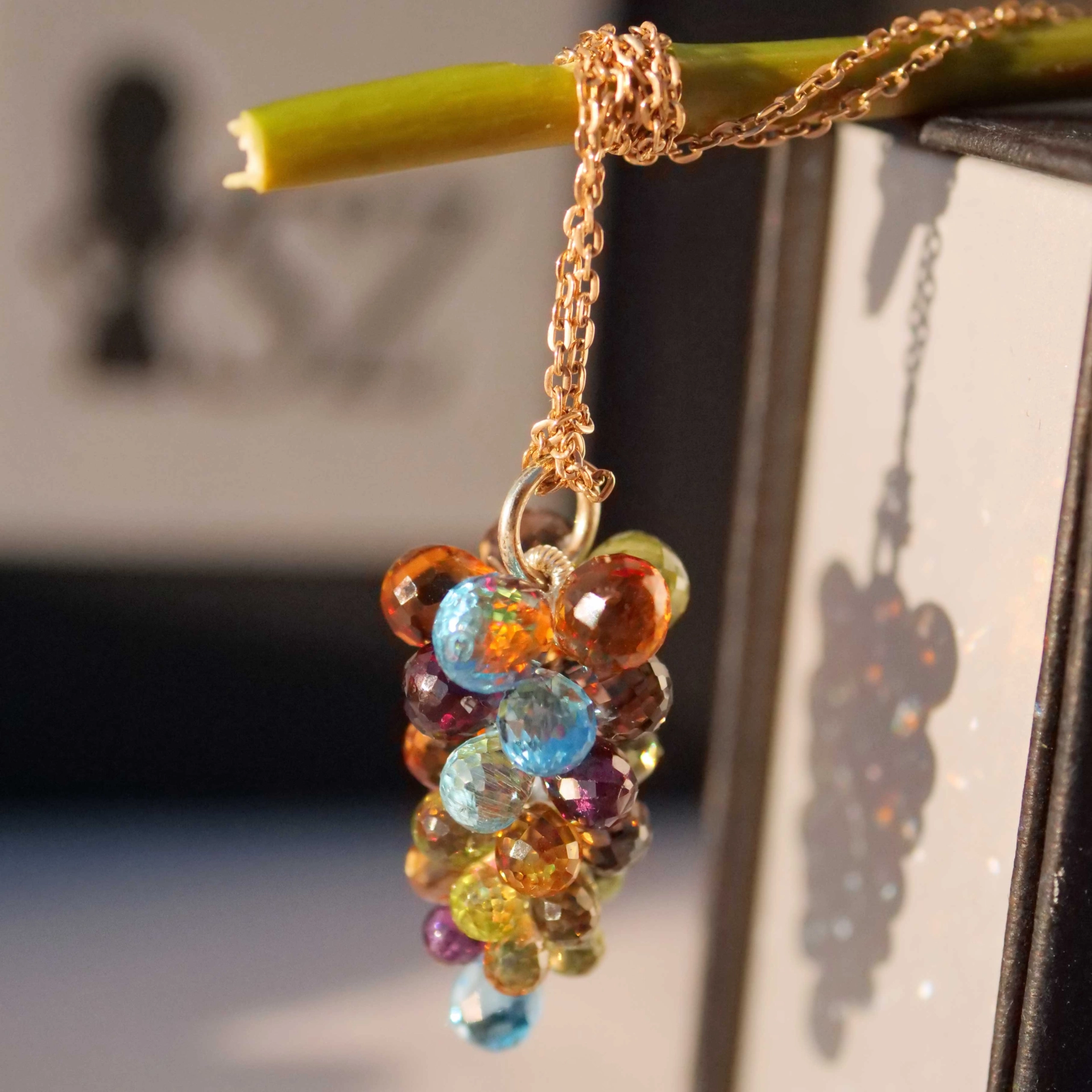 Grape Pendant Multicolor 14kt Yellow Gold 20 ct....skillfully made
