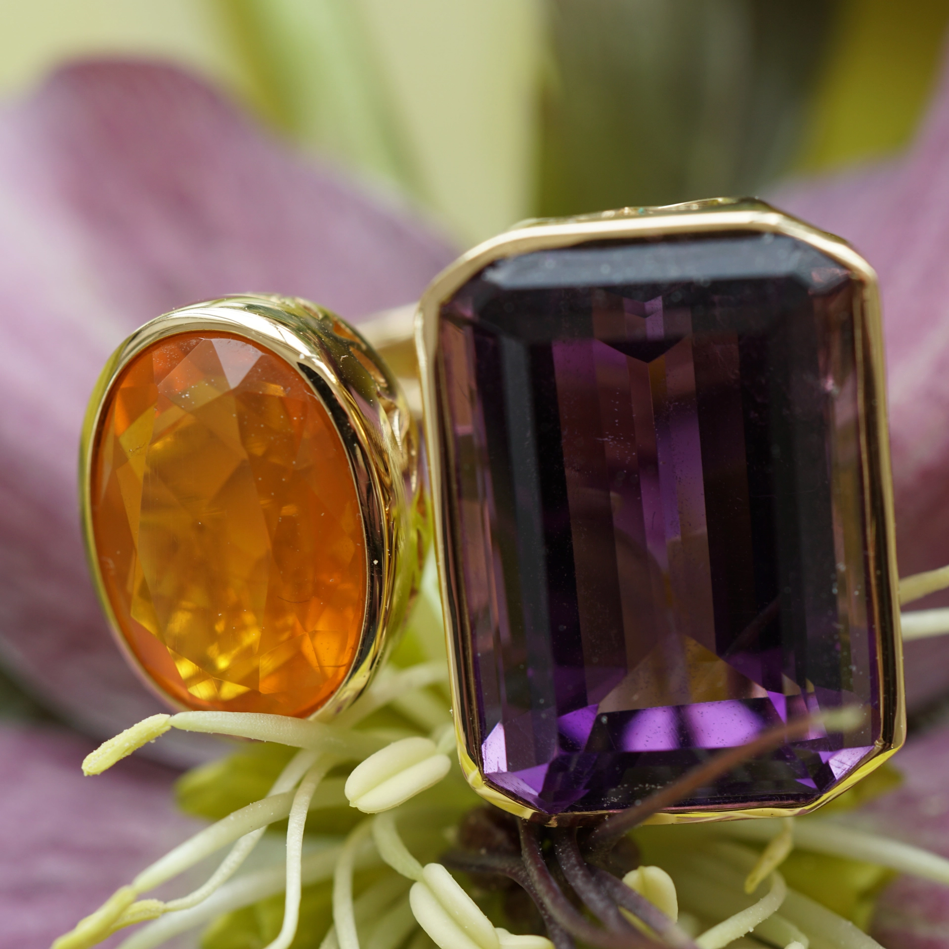 Amethyst Fireopal Ring 18 kt Yellowgold....extremly hot