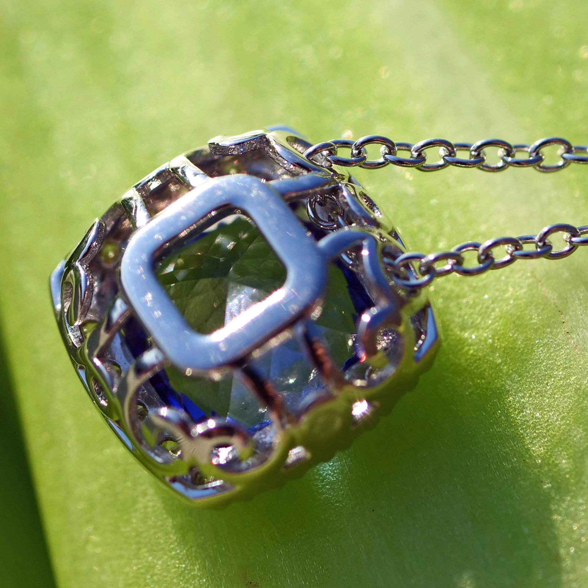 Tanzanite Pendant and Necklace with Diamonds....Luxury Mood