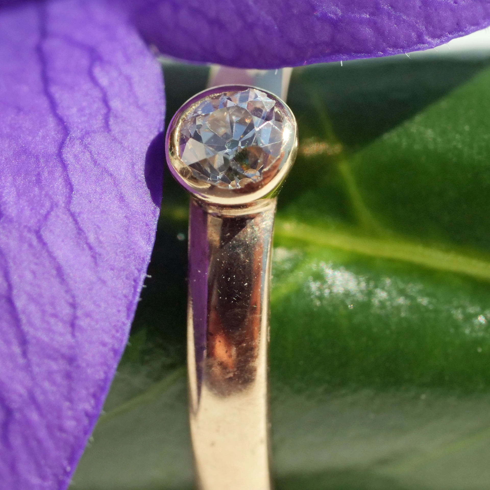 Oldcut Diamondl Ring 14 kt Gold...new Model