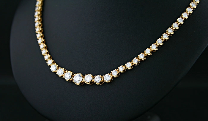 Brillant-Collier, 750/-RG.