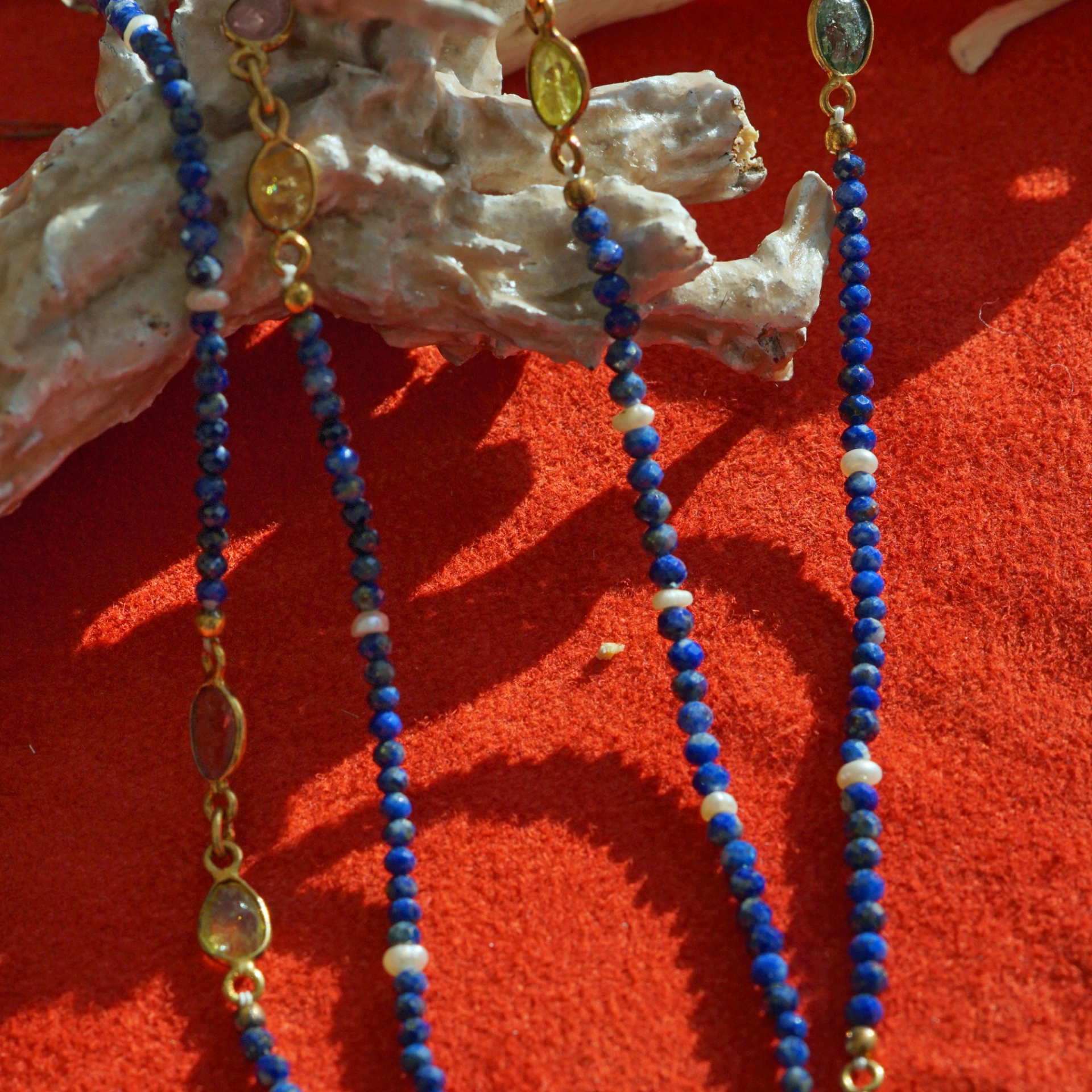 a cool necklace....now the new way how to carry jewelry 90 cm length
