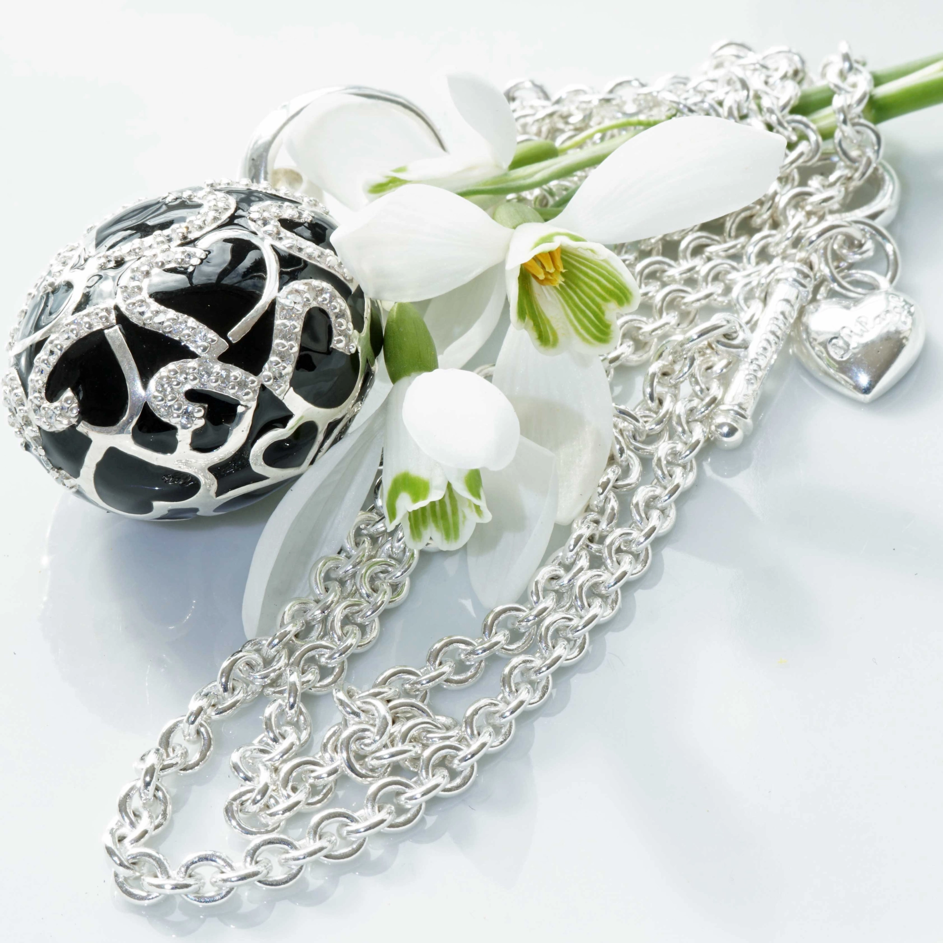 Chilango Pendant Faberge Style Heart Black 925 Silver Enamel