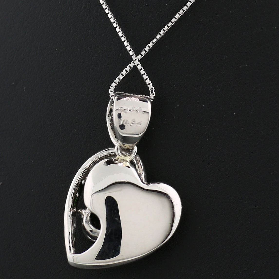 HEARTBREAKER/Turmalin/2.14 ct/Brillanten 0.32 ct Anhänger mit Kette 900er-PLATIN/750er-Weißgold