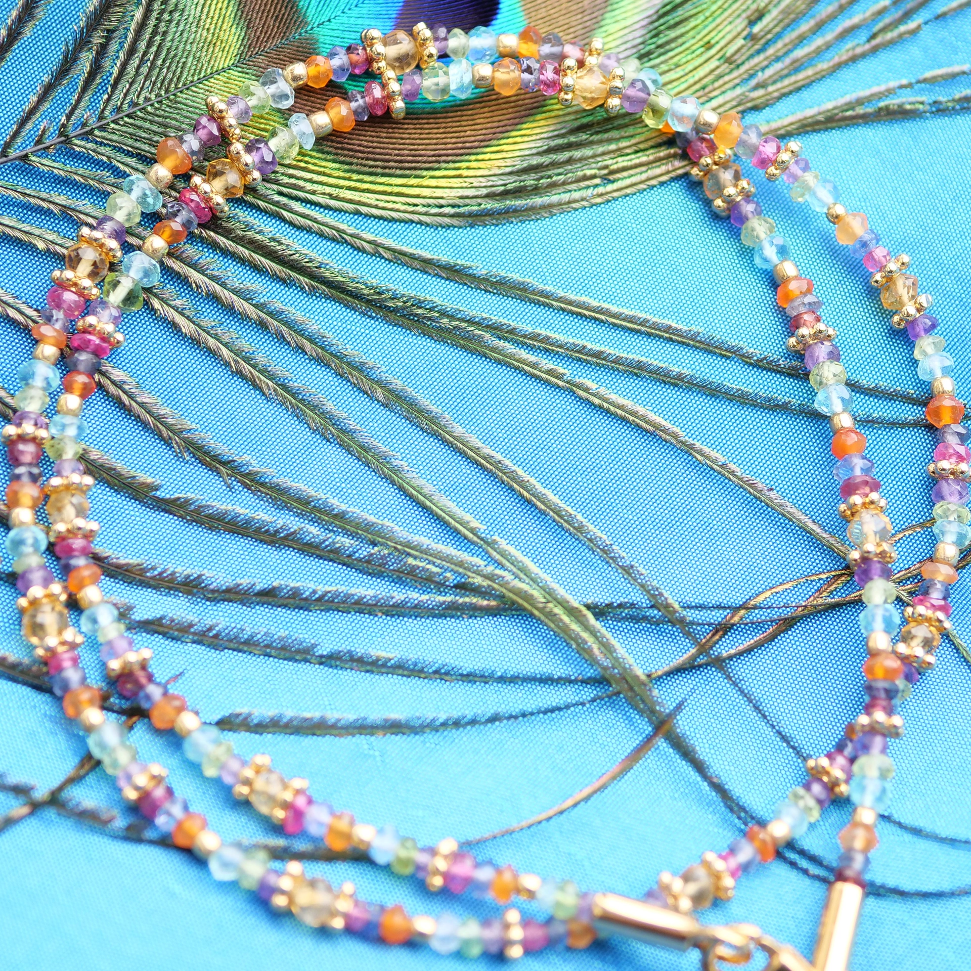 Petit Tresor....a wonderful necklace with great colors