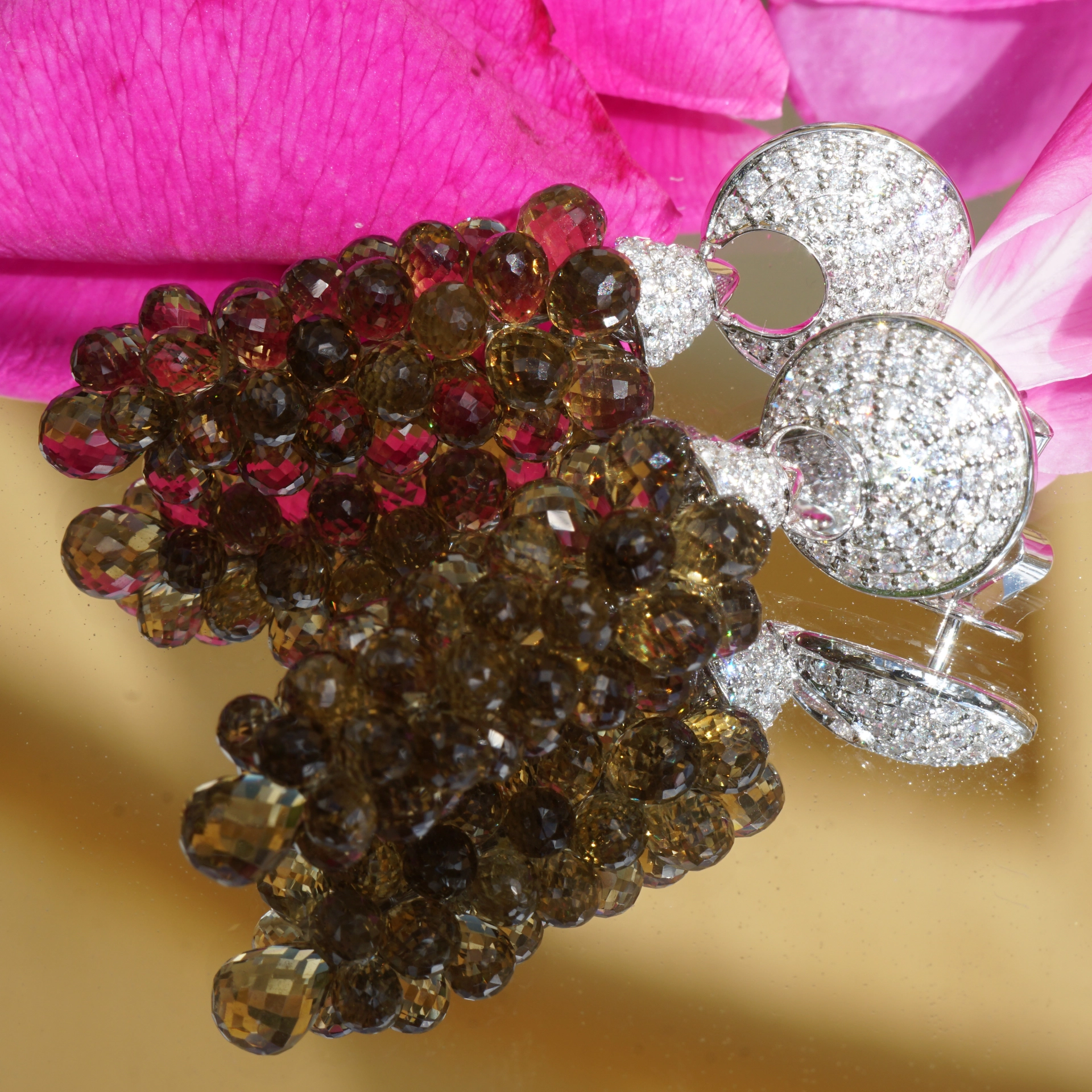 Diamond Smokey Quartz Earrings 18 kt Whitegold...exciting in the Shape of Grapes