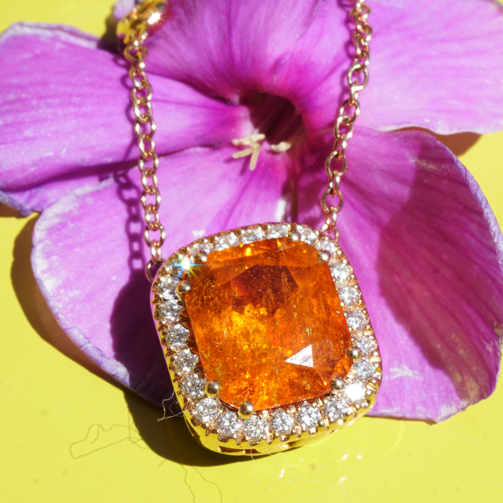 Mandaringarnet Diamond Necklace 18 kt Rosegold...happy Buddha