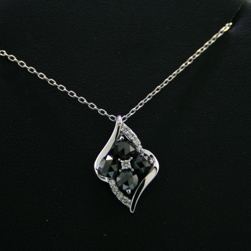 Brillant-Anhänger m. Kette, 750/-WG.